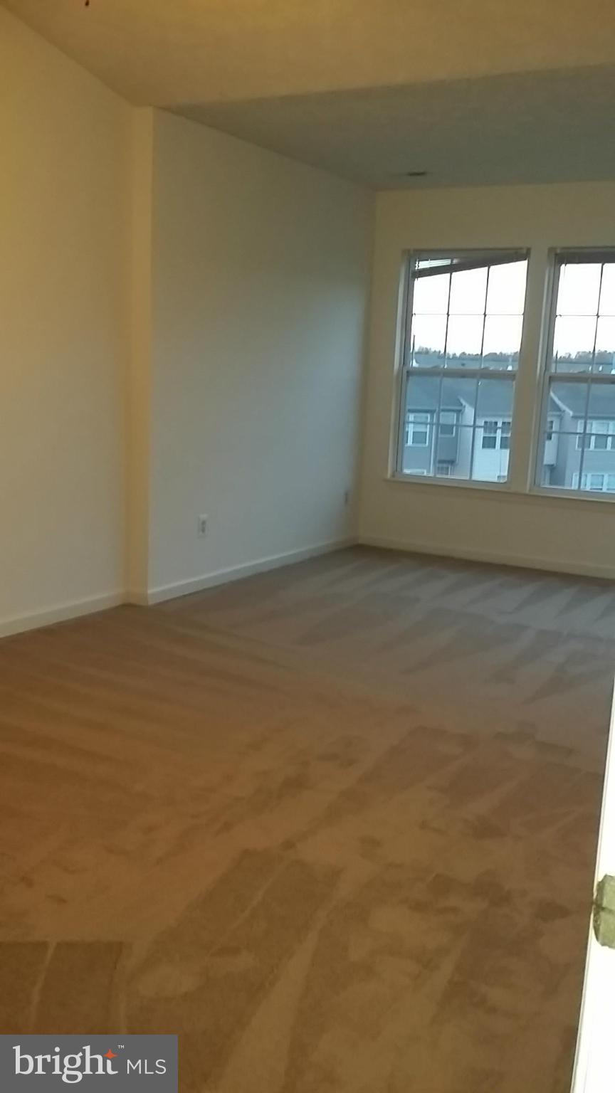 HOLLY WOODS - Residential Lease