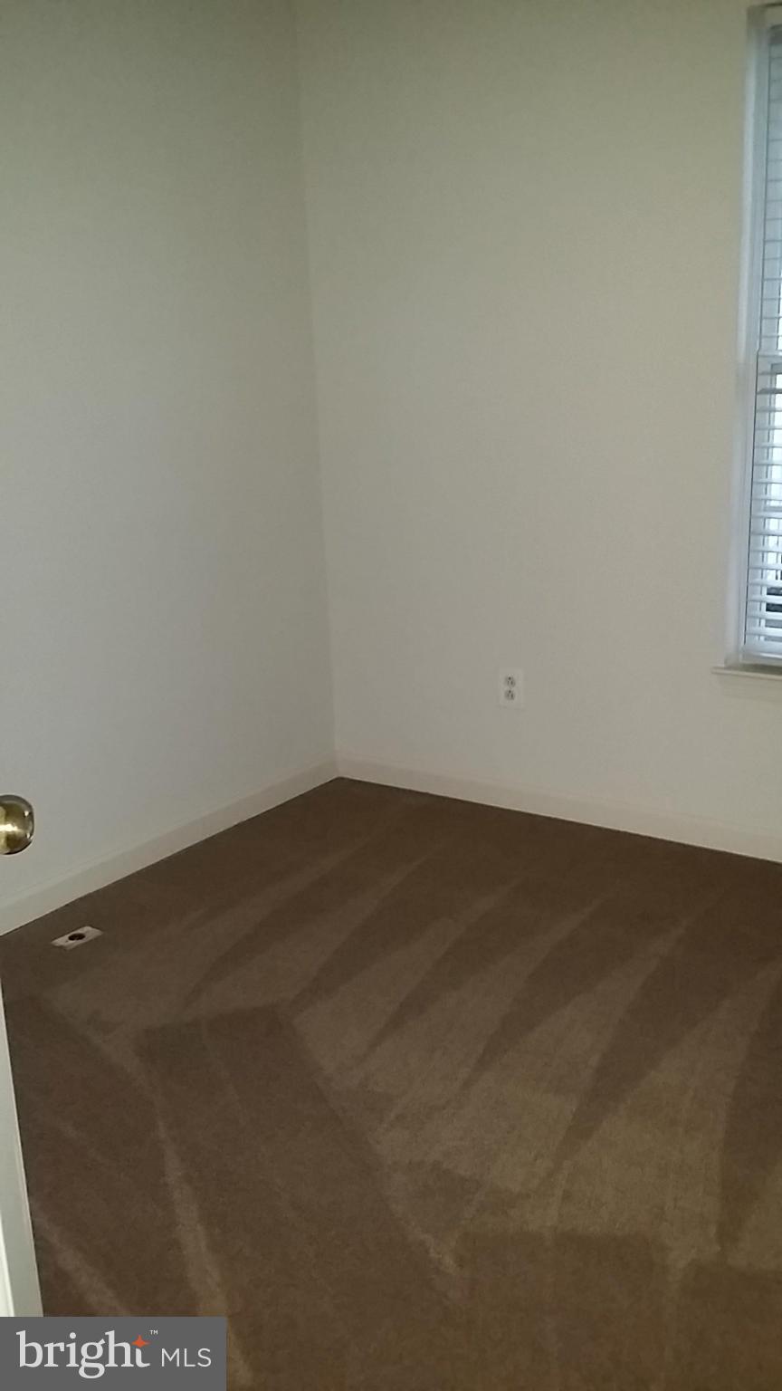 HOLLY WOODS - Residential Lease