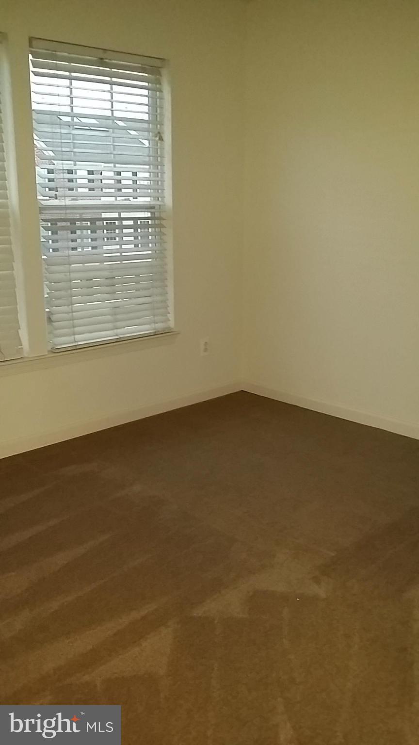 HOLLY WOODS - Residential Lease