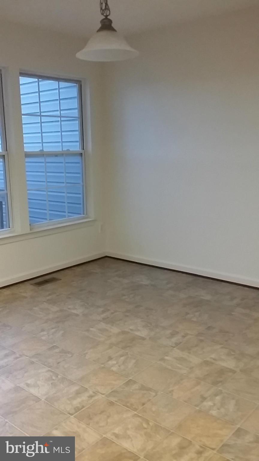 HOLLY WOODS - Residential Lease