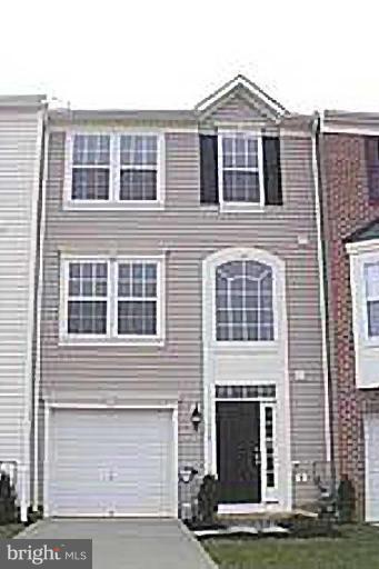 HOLLY WOODS - Residential Lease