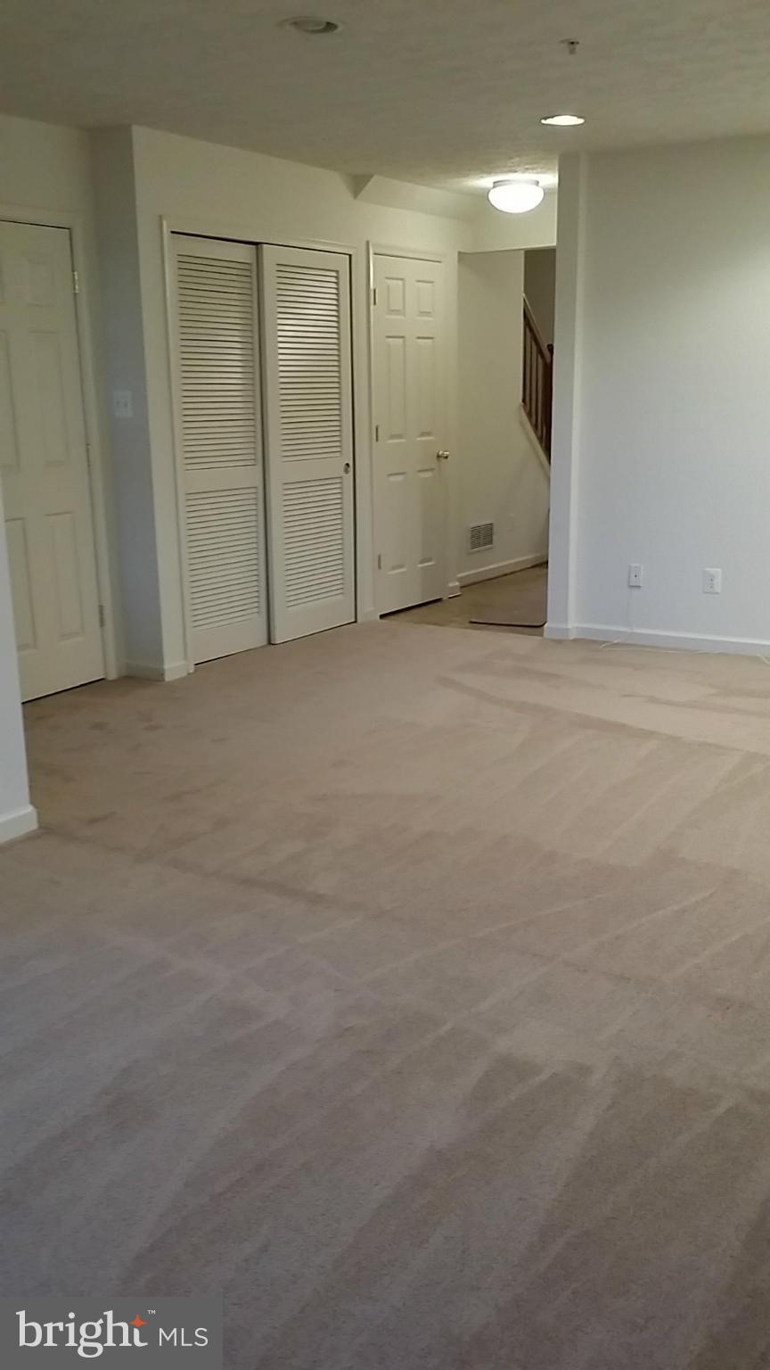 HOLLY WOODS - Residential Lease