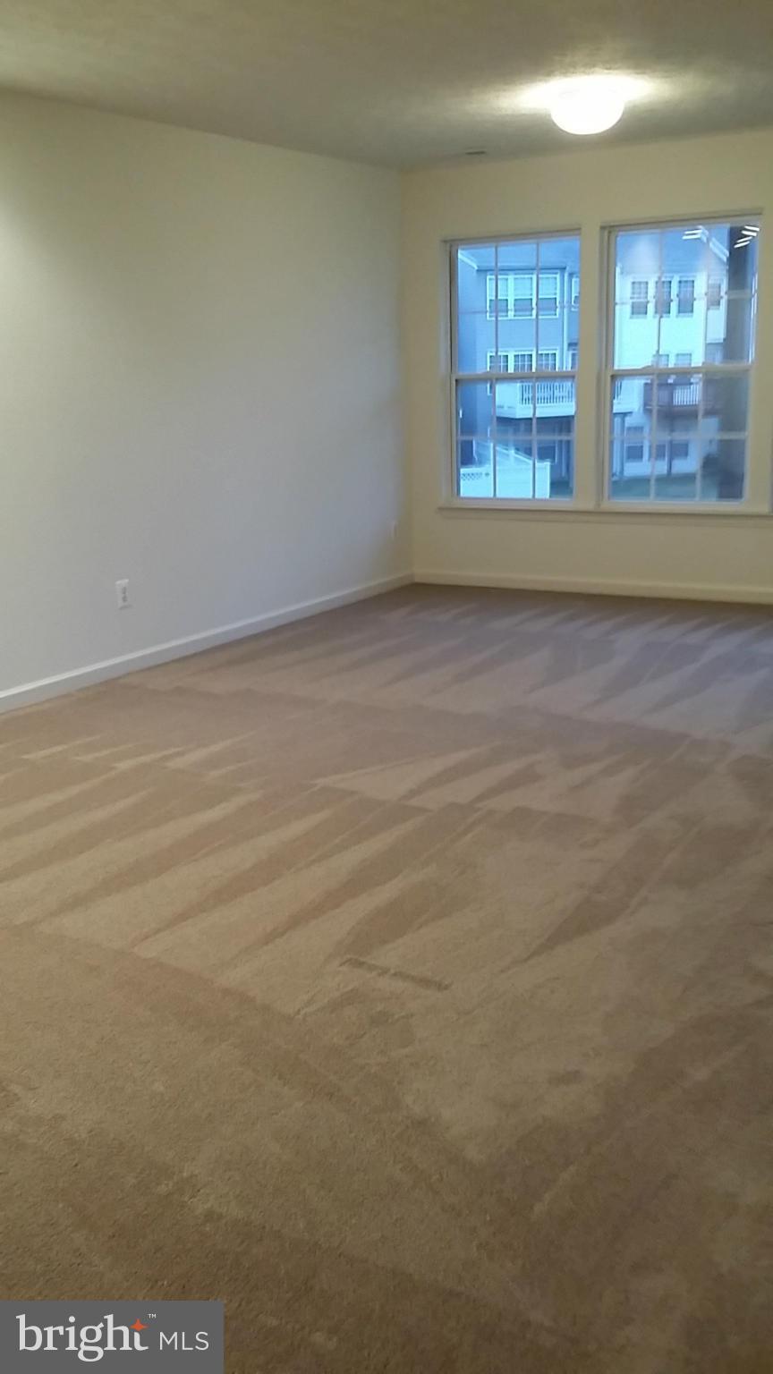 HOLLY WOODS - Residential Lease