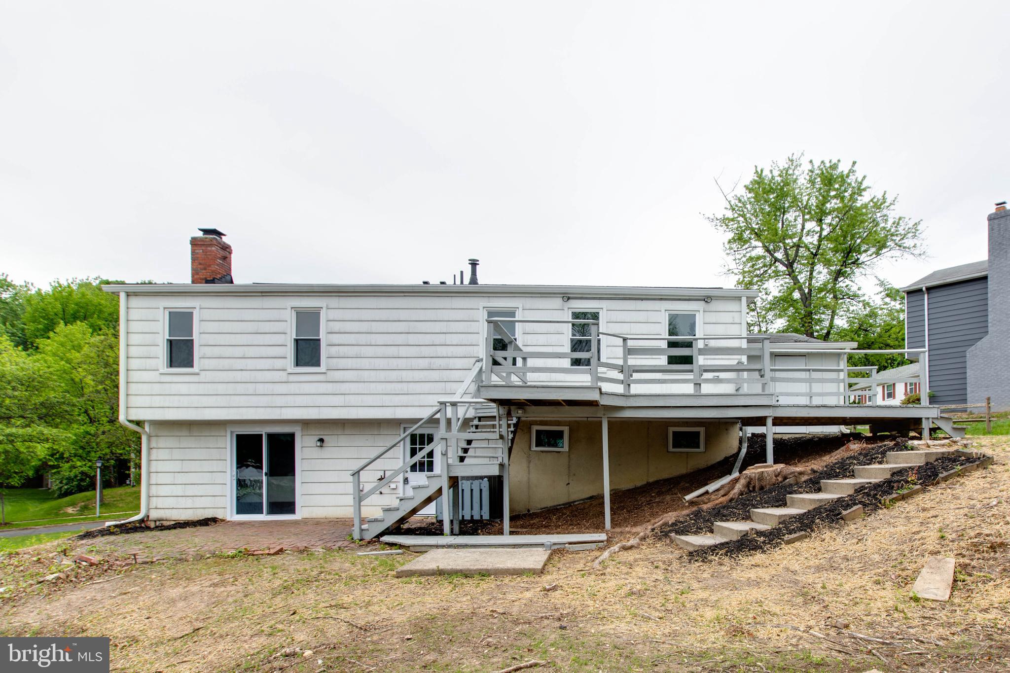 WHITE OAK MANOR - Residential