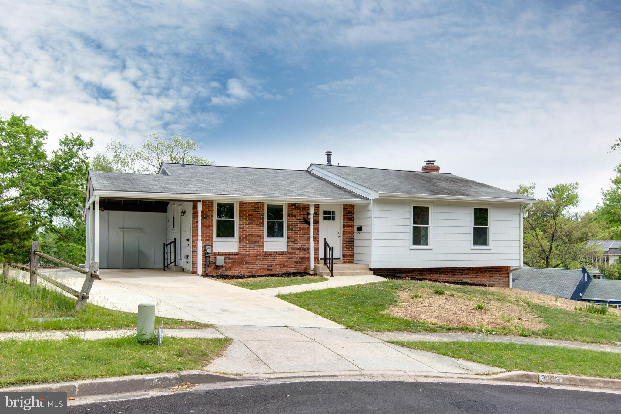 WHITE OAK MANOR - Residential