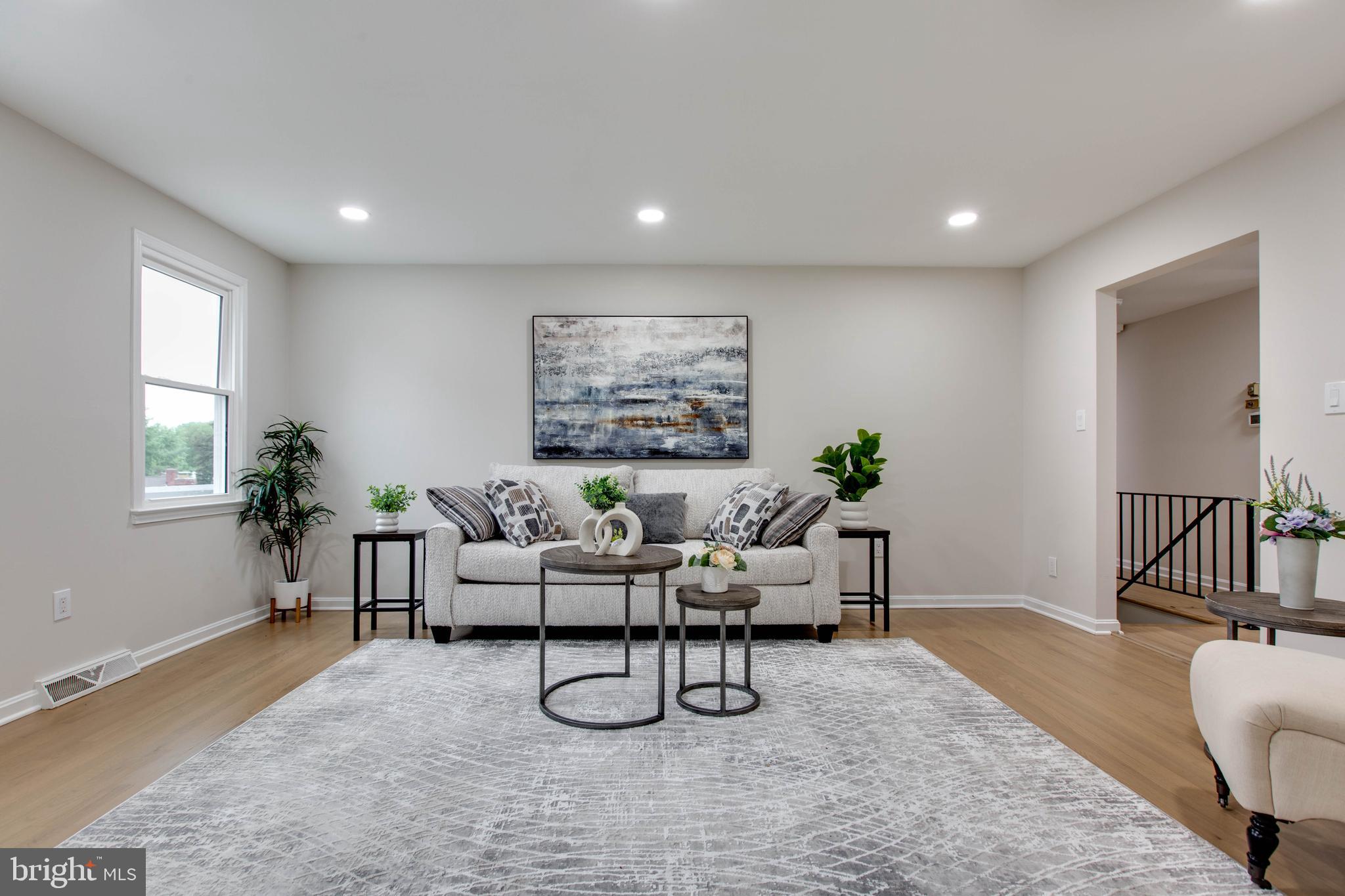 WHITE OAK MANOR - Residential
