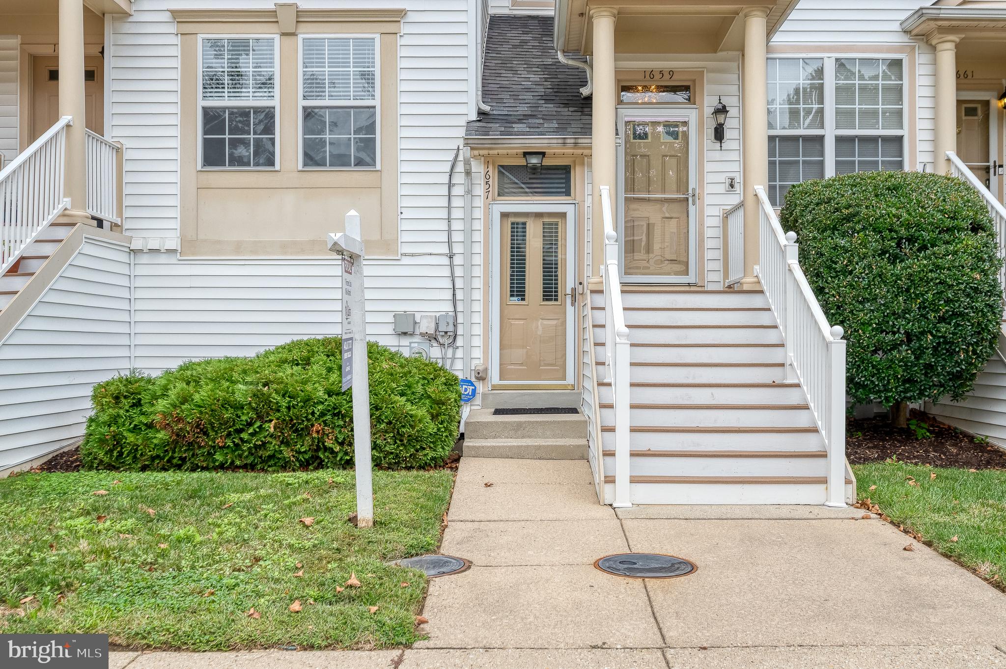 1657 FALLOWFIELD COURT
