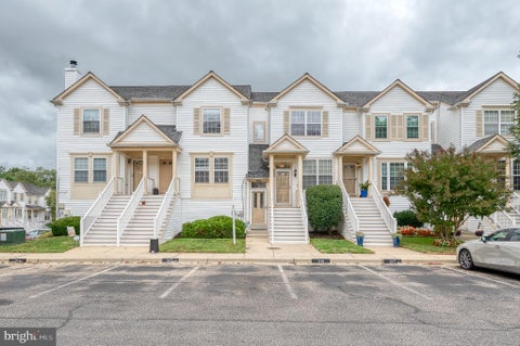 Condo For Sale - 1657 Fallowfield Court<br/> CROFTON, MD 21114