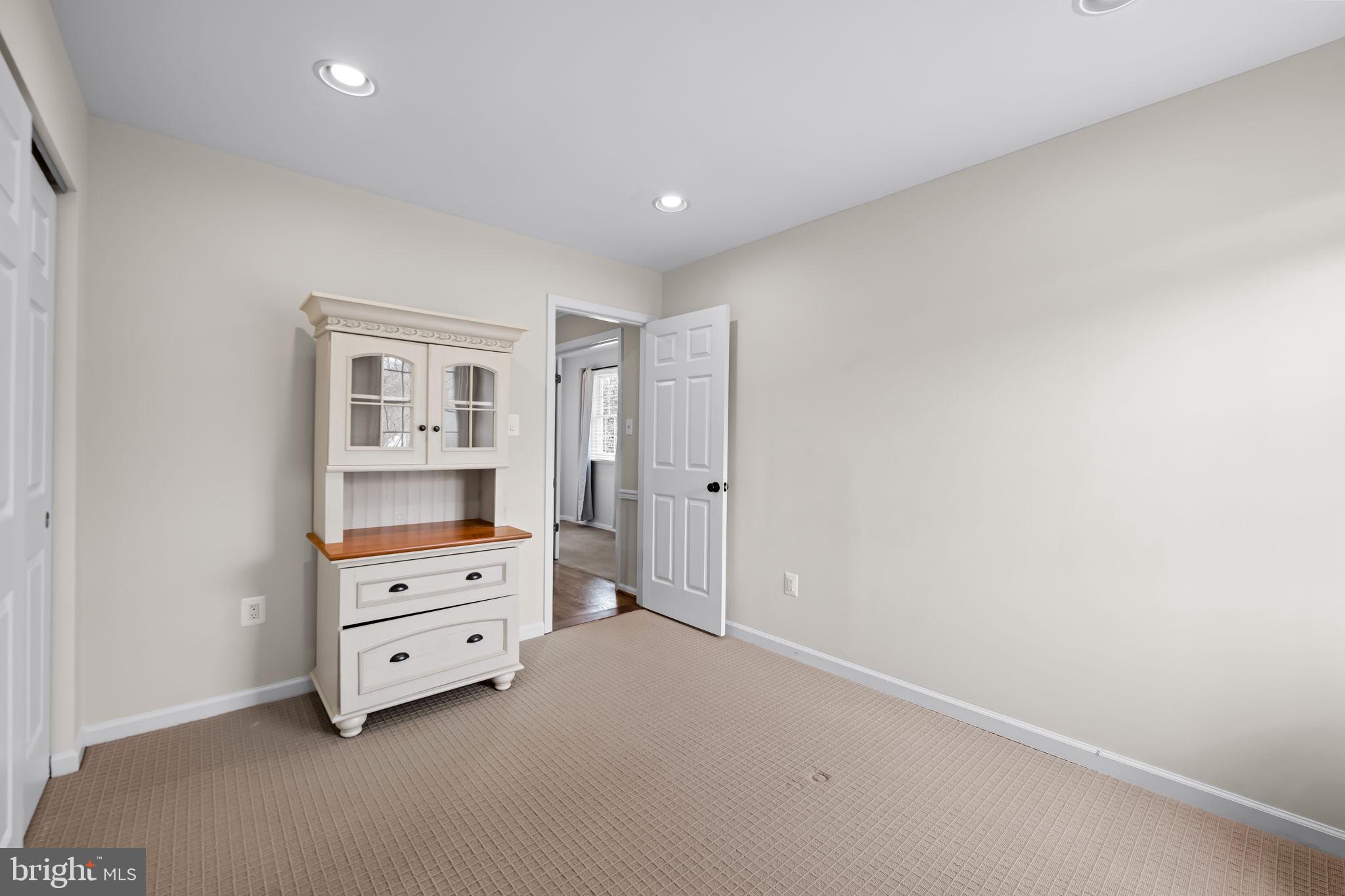 TURF VALLEY OVERLOOK - Residential