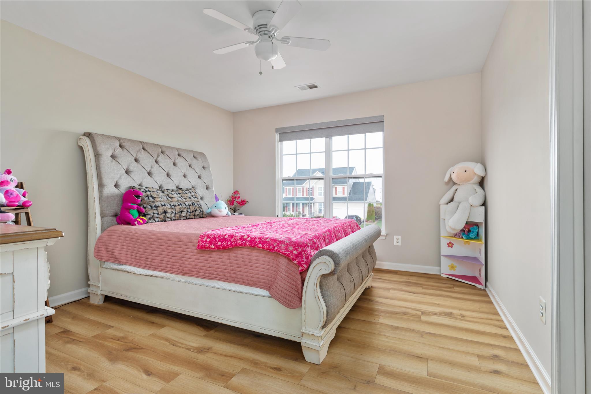 THE GUARDS - Residential