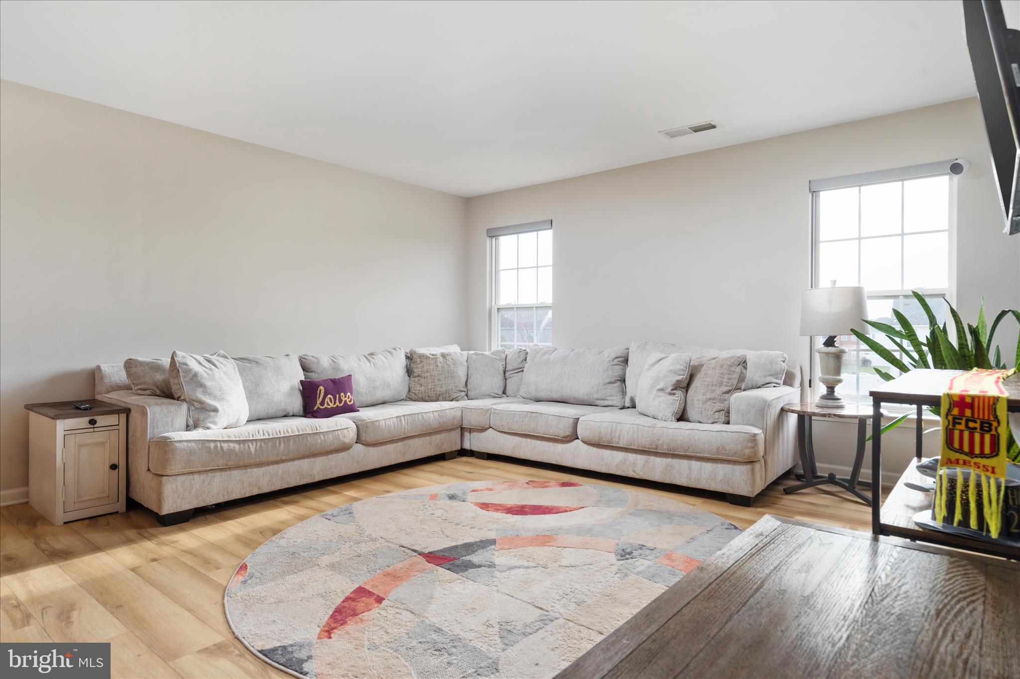 THE GUARDS - Residential