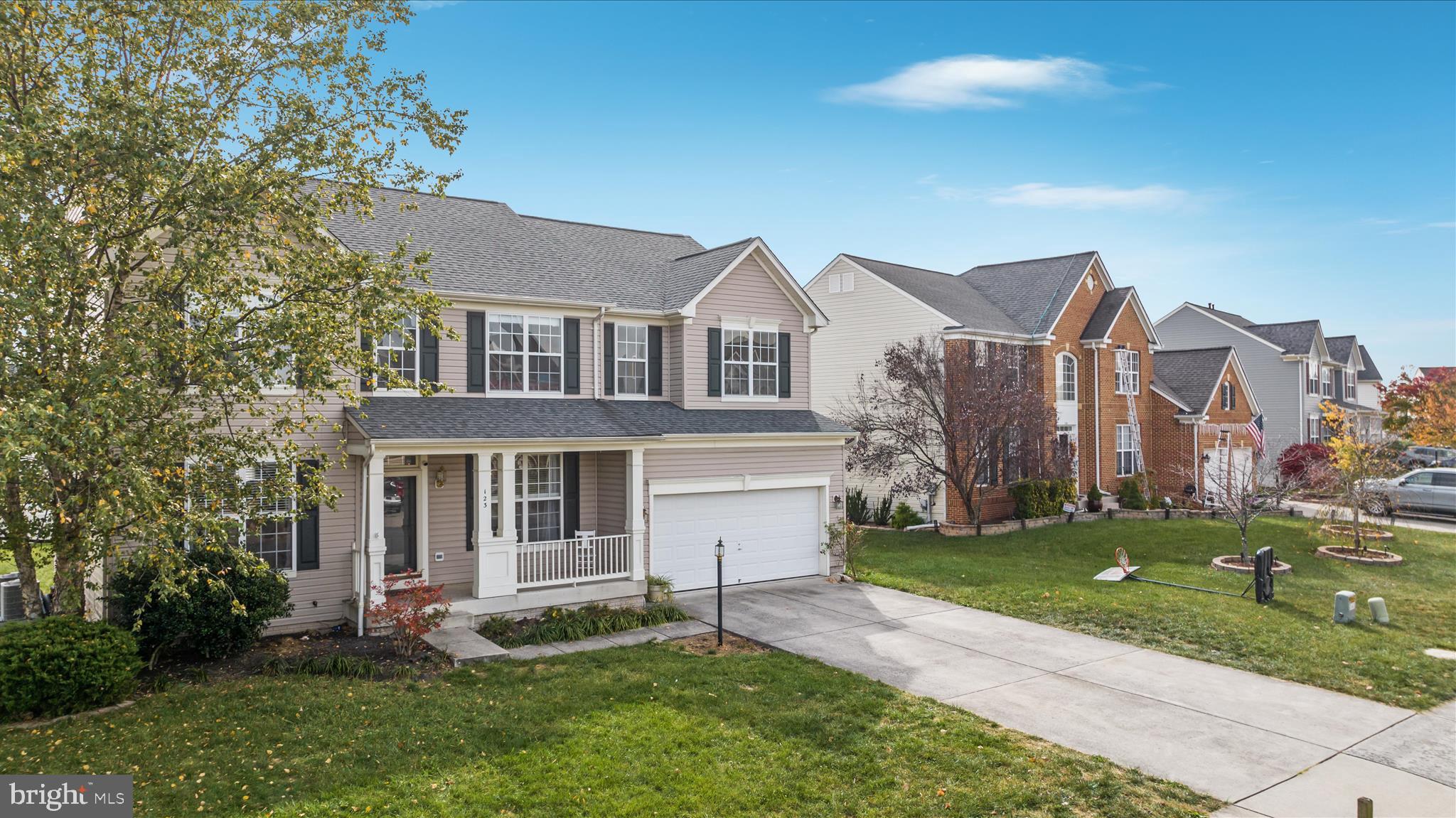 THE GUARDS - Residential