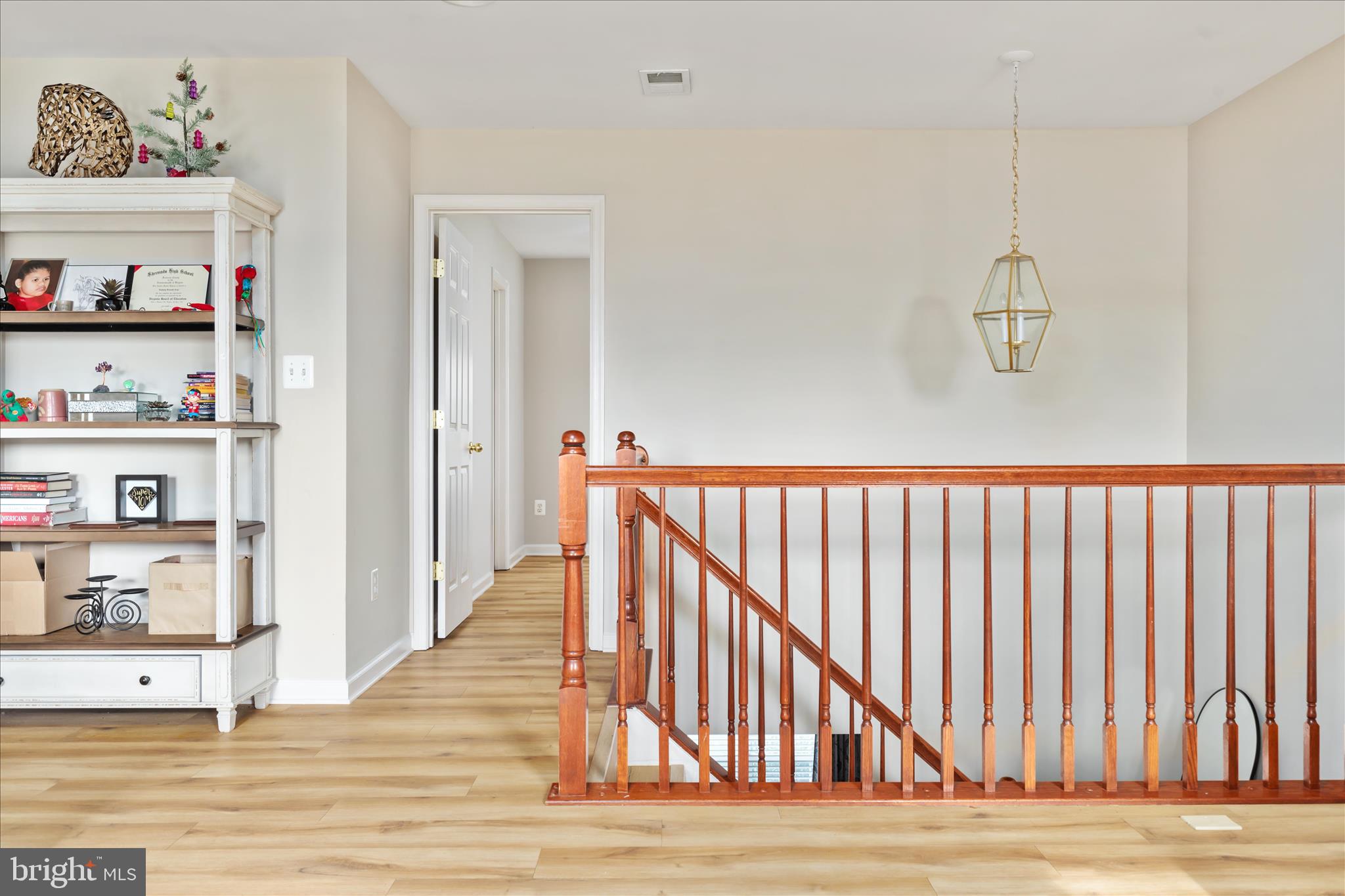 THE GUARDS - Residential