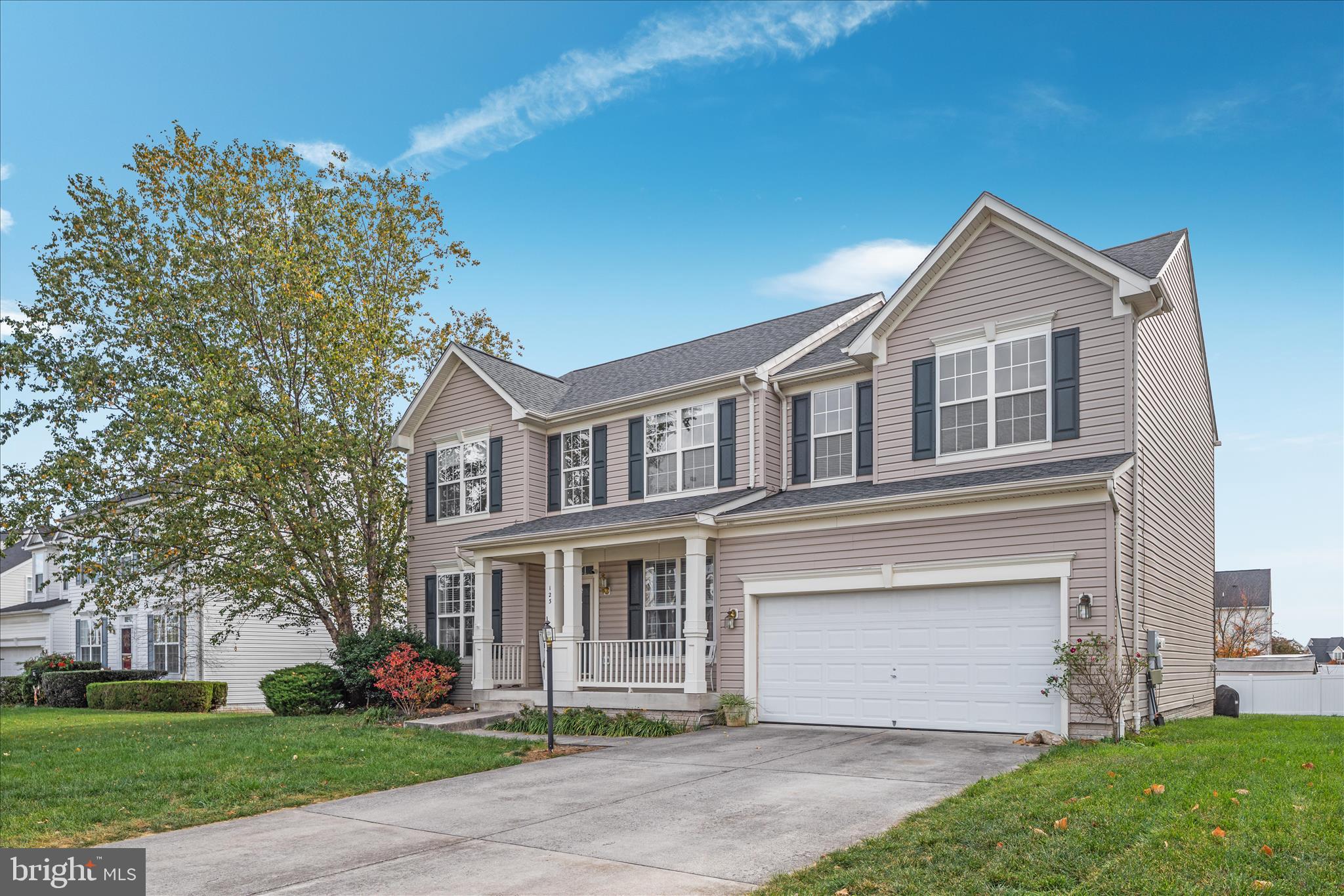 THE GUARDS - Residential