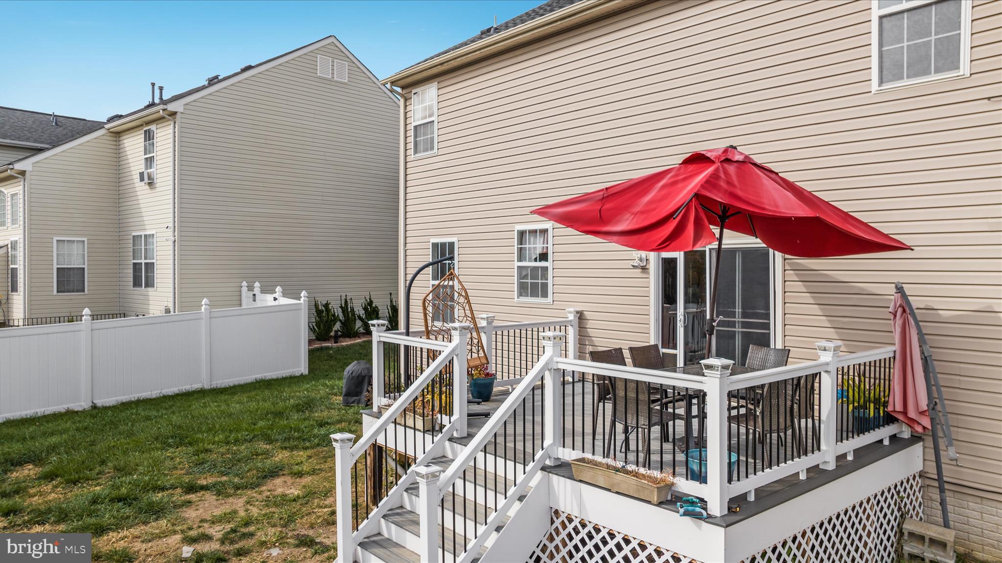 THE GUARDS - Residential