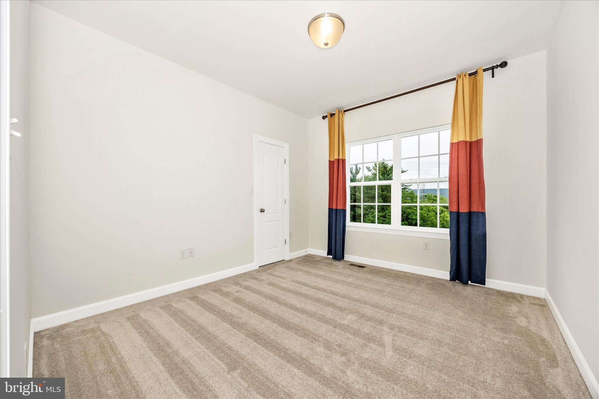 SABER RIDGE - Residential
