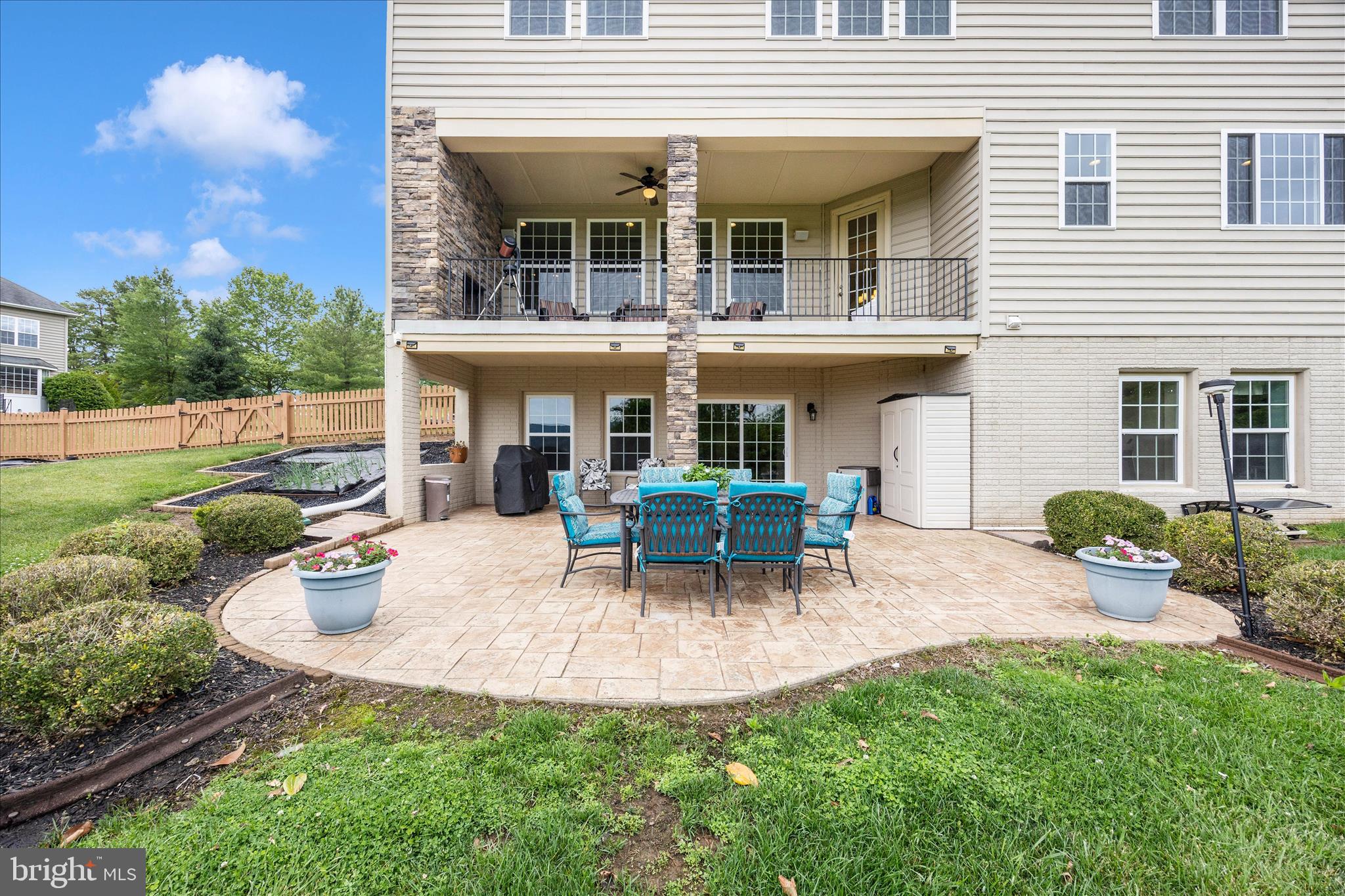 SABER RIDGE - Residential