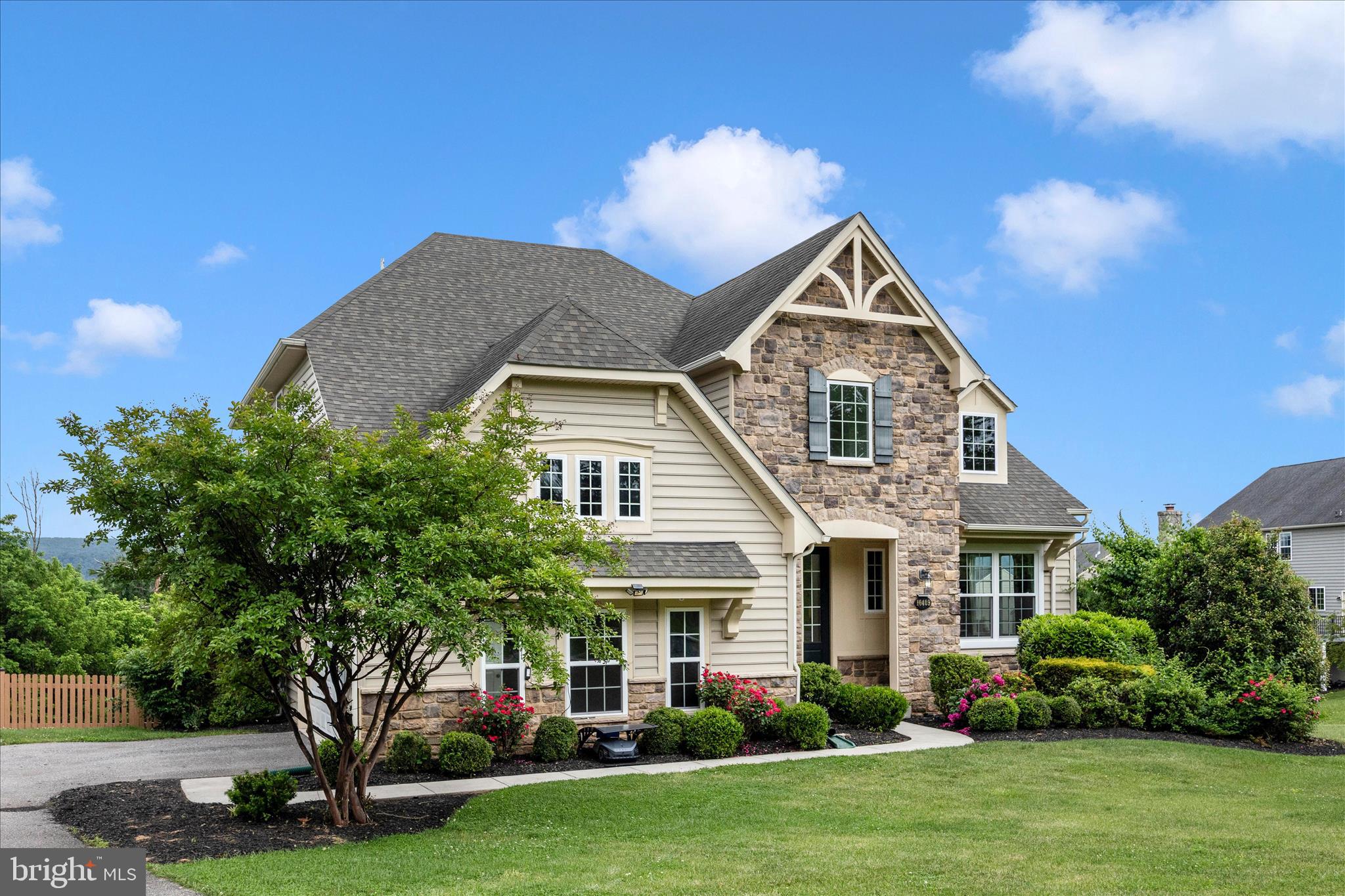 SABER RIDGE - Residential