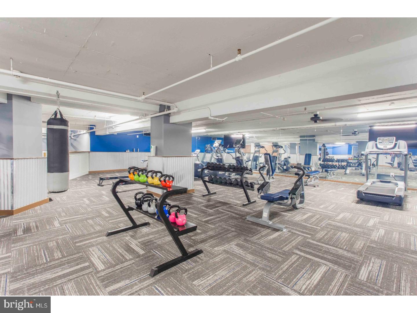 FAIRMOUNT - Residential Lease