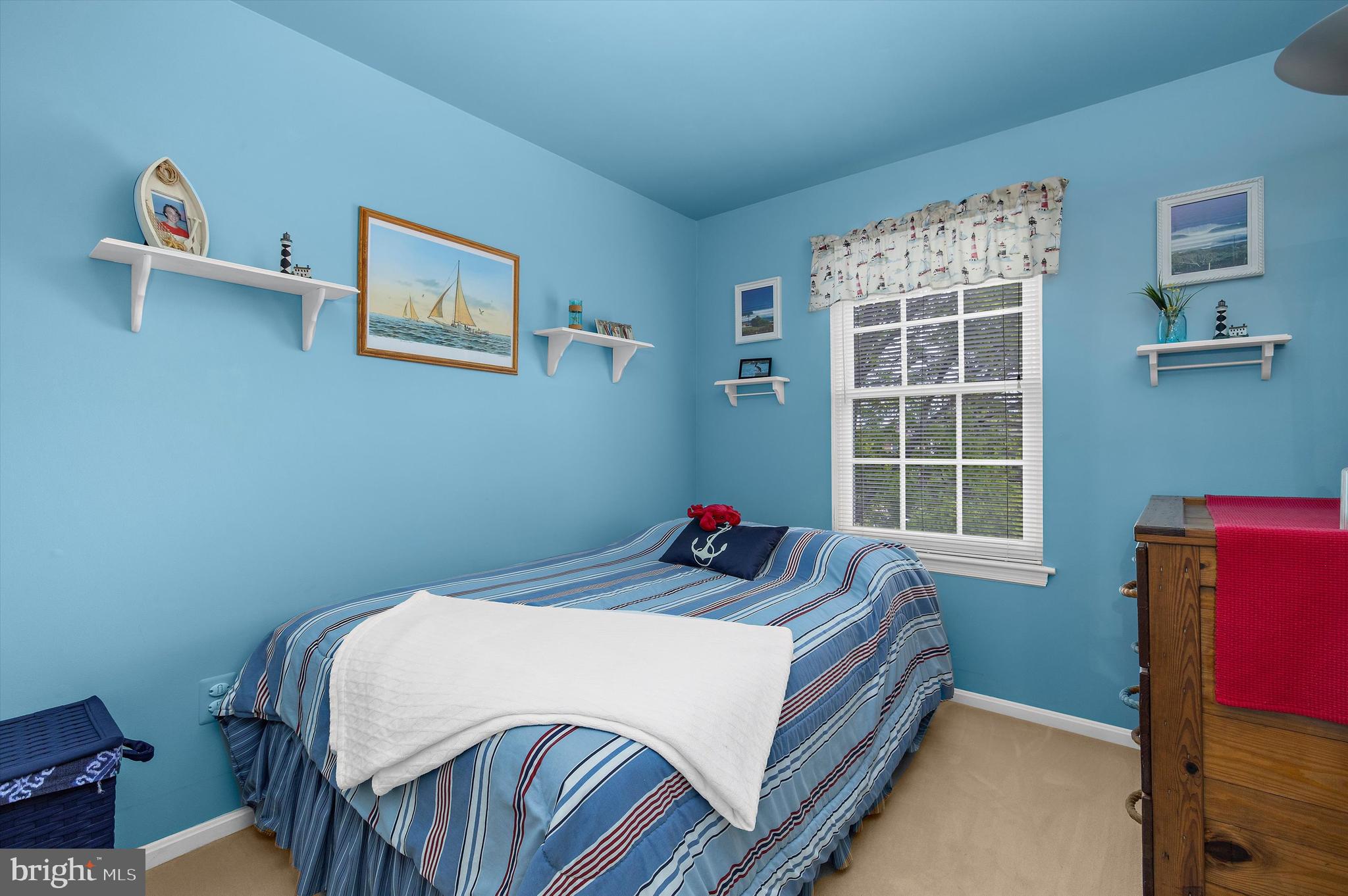 STONEY BEACH - Residential