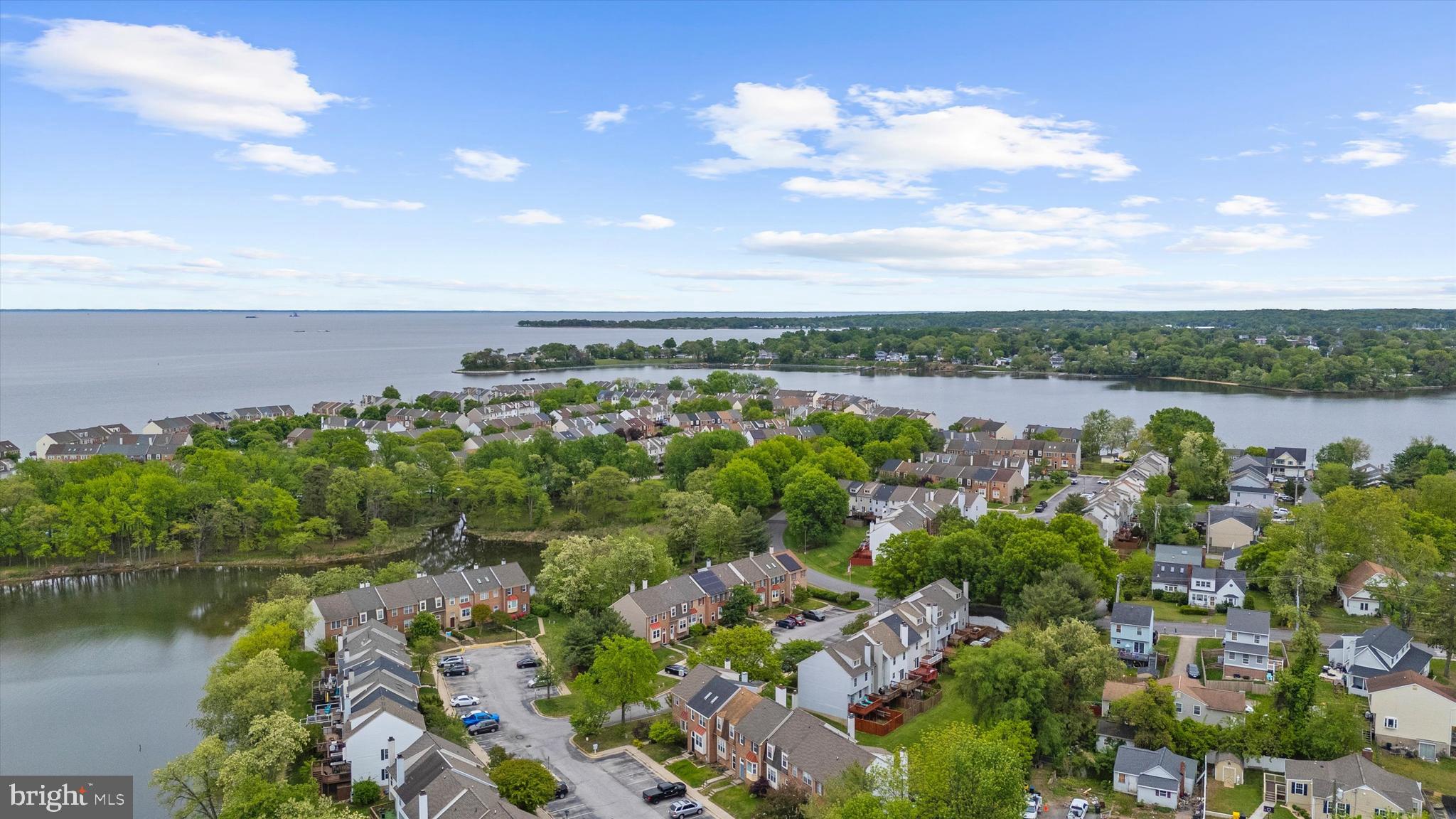 STONEY BEACH - Residential