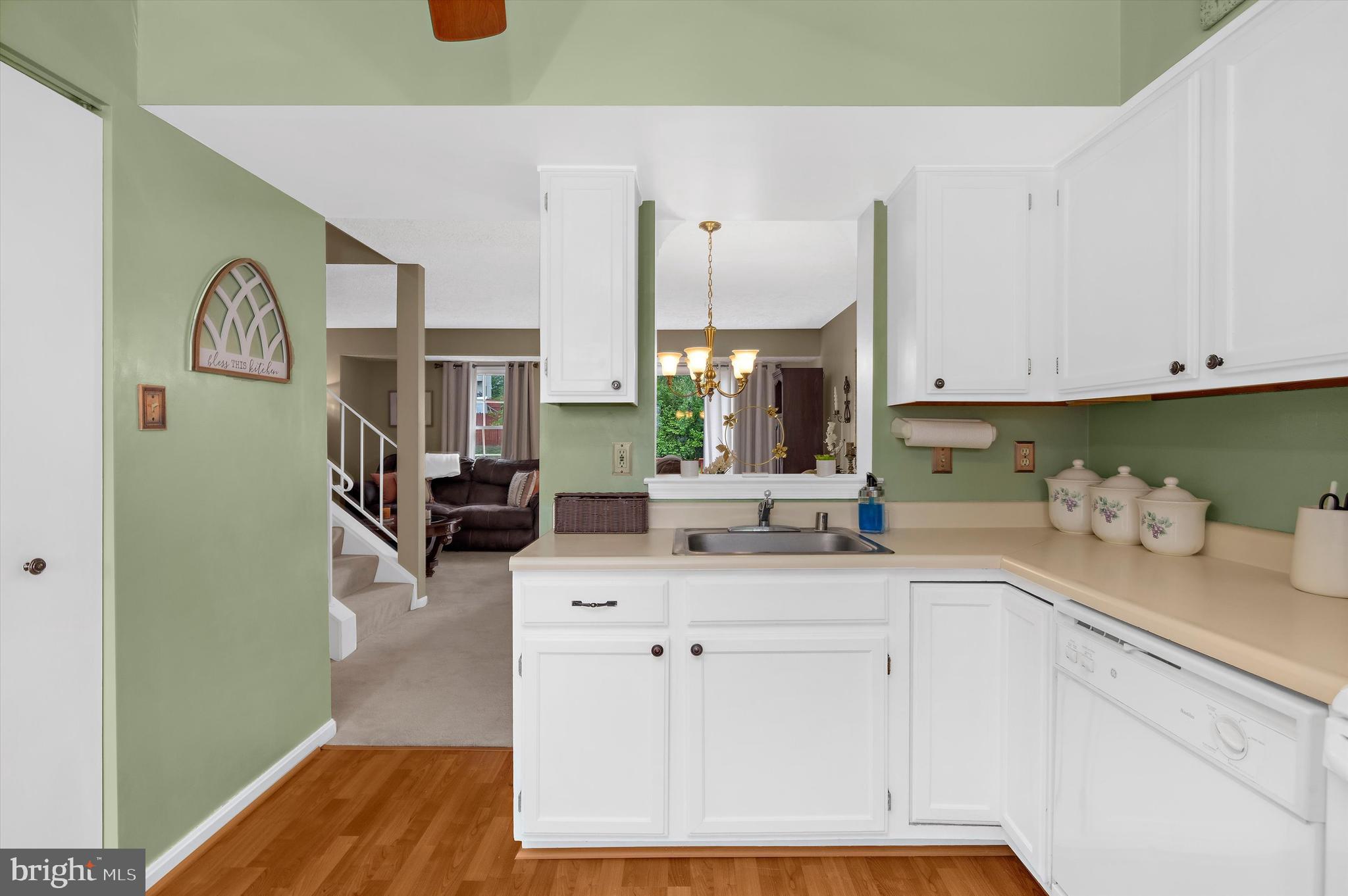 STONEY BEACH - Residential