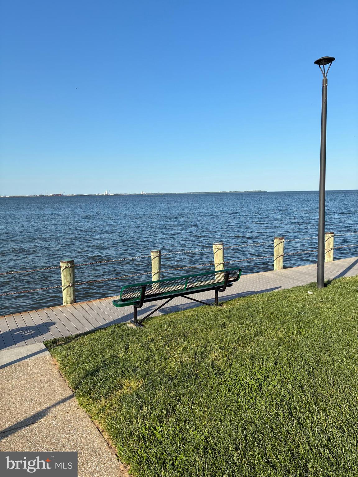 STONEY BEACH - Residential