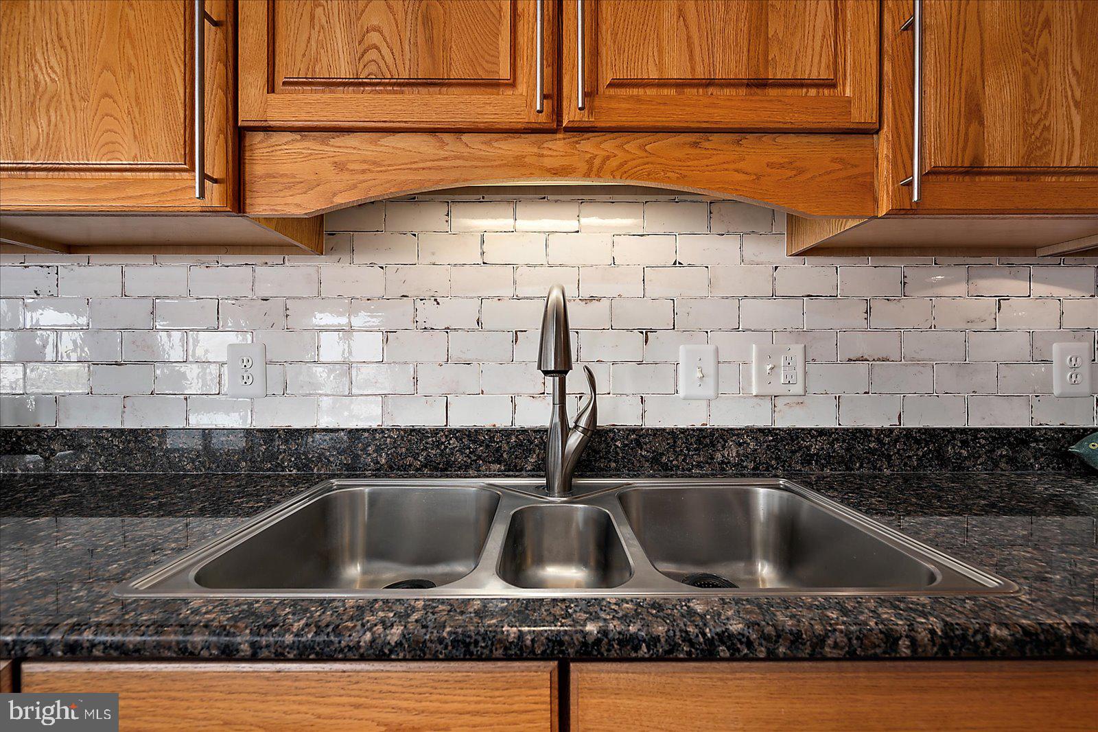 GLEN ACRES - Residential