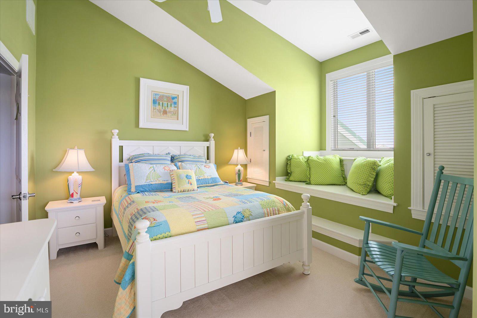 GLEN ACRES - Residential