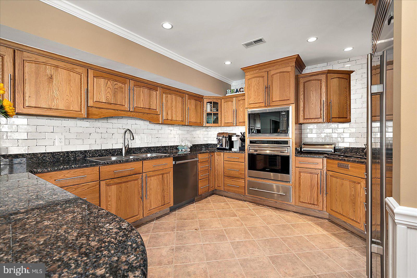 GLEN ACRES - Residential