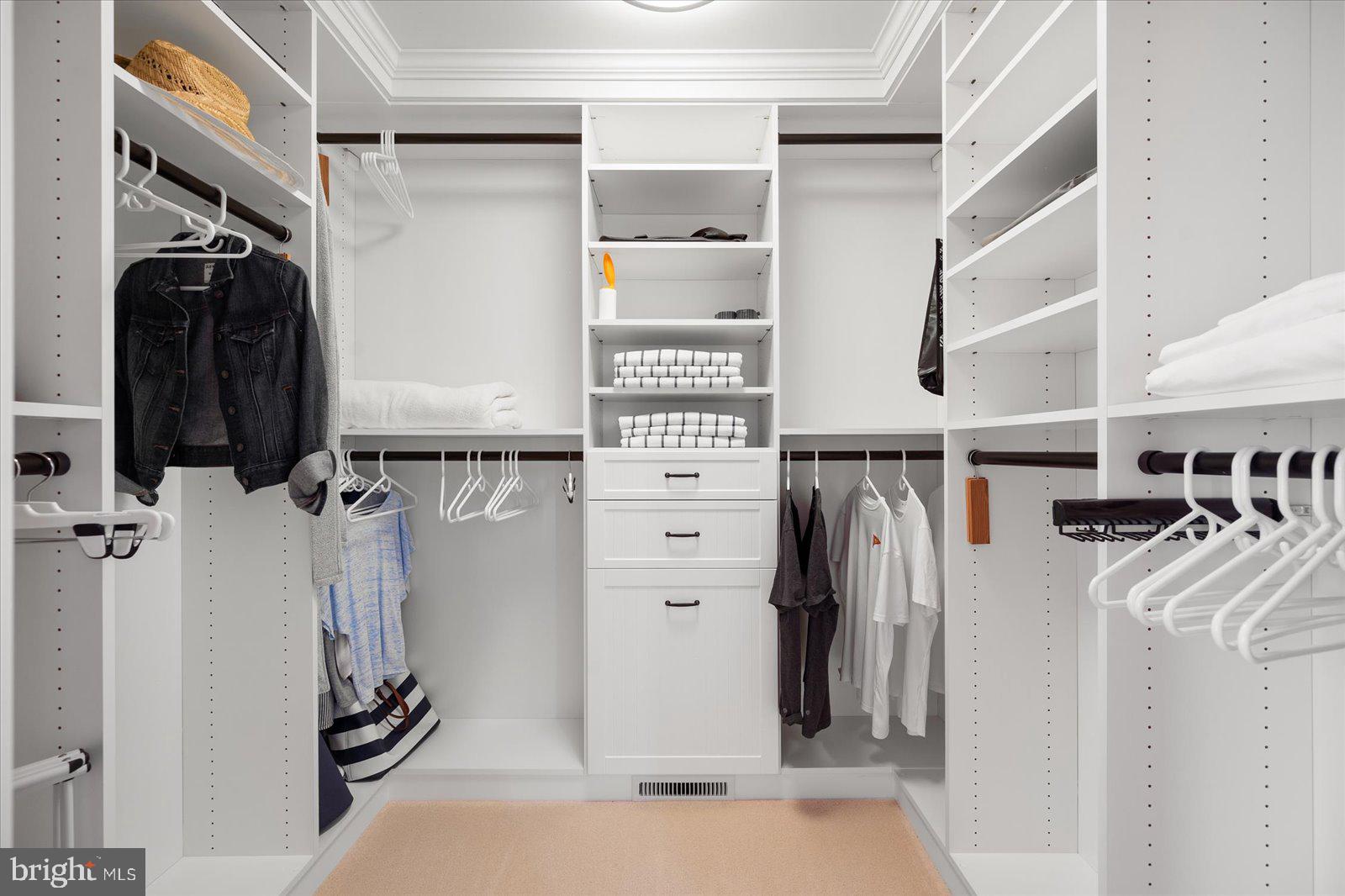 GLEN ACRES - Residential