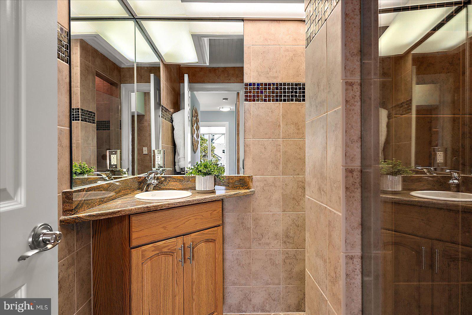 GLEN ACRES - Residential