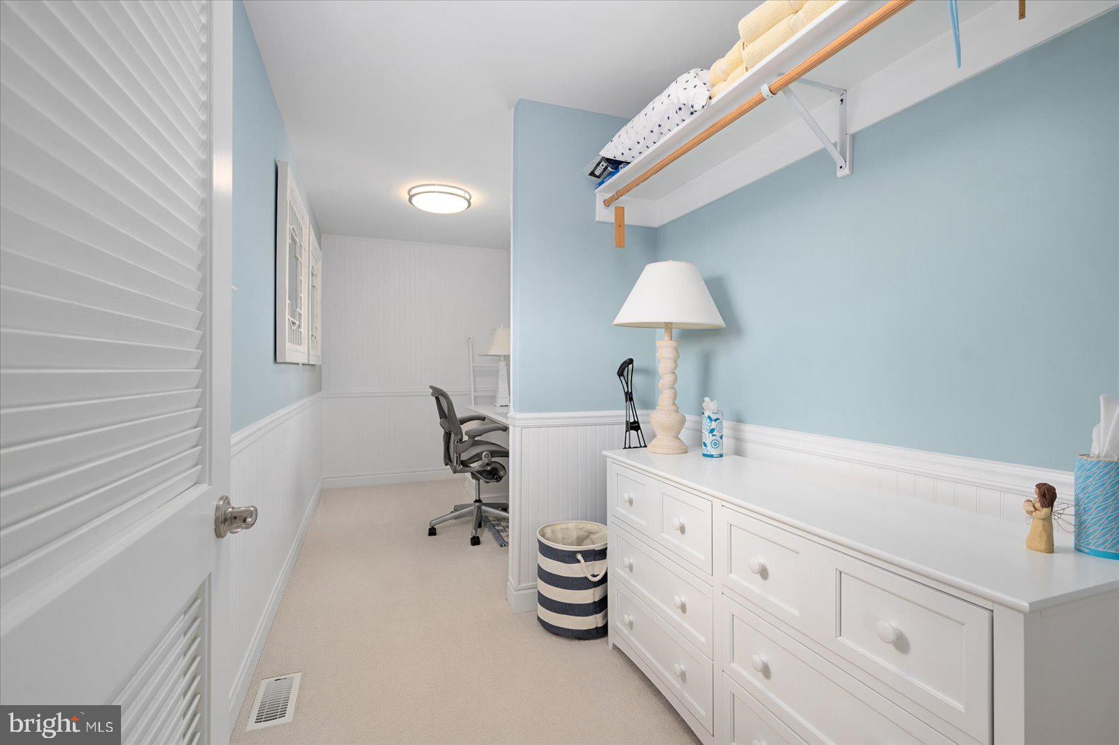 GLEN ACRES - Residential