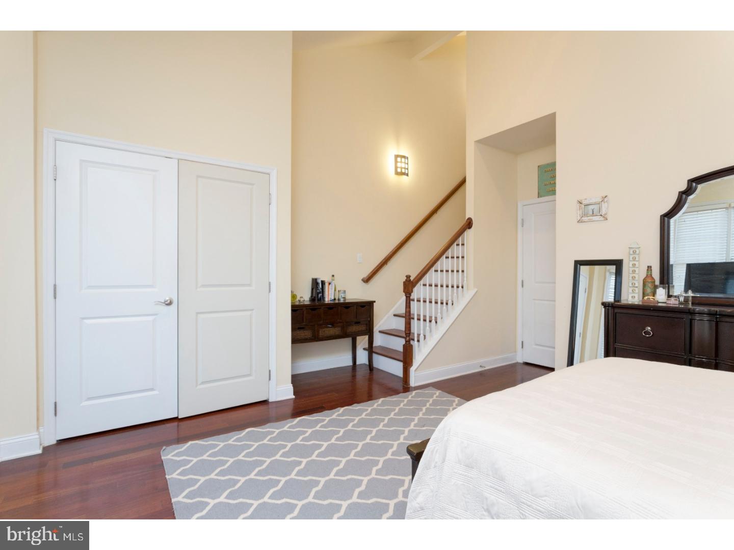 GRADUATE HOSPITAL - Residential