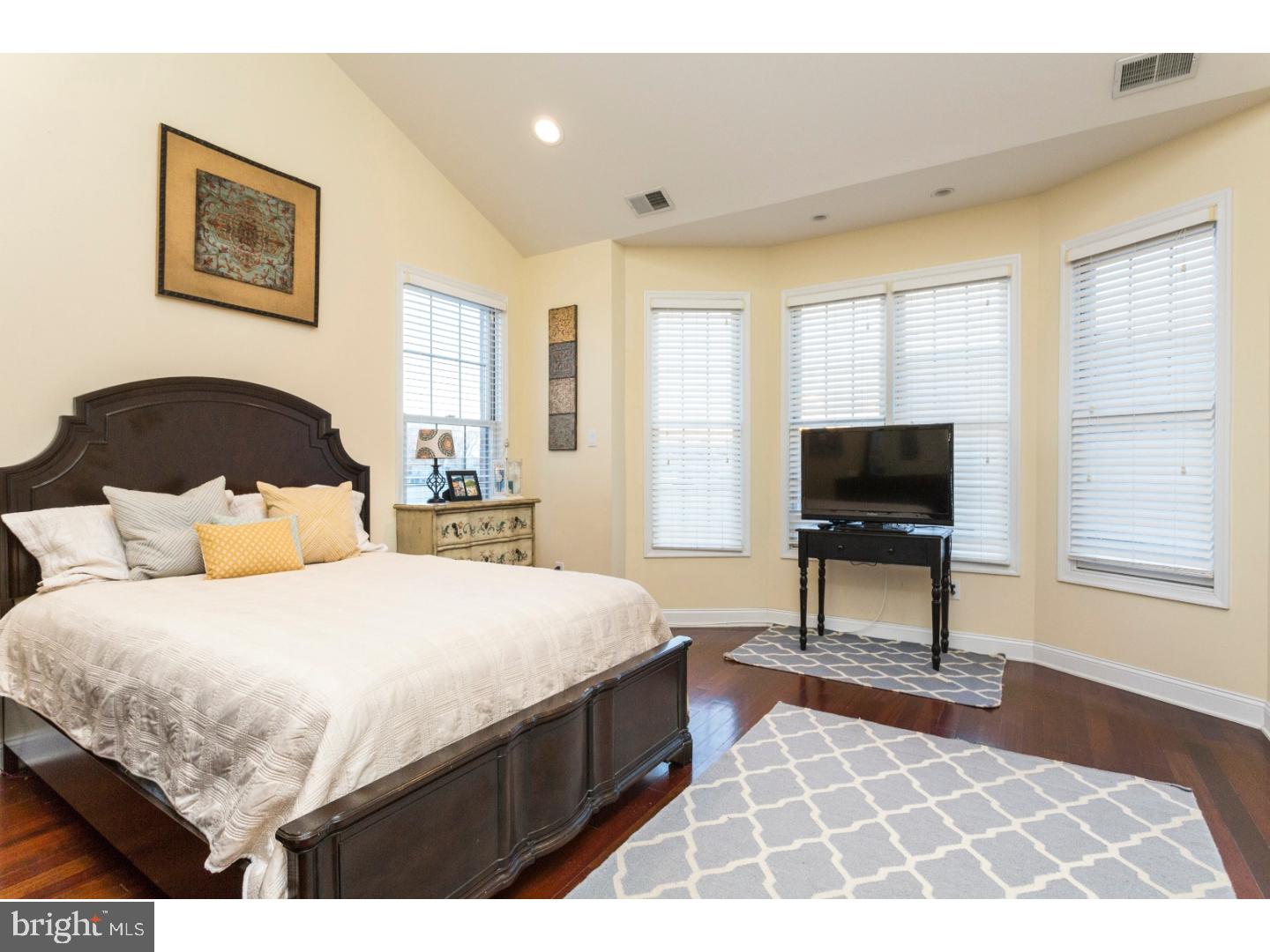 GRADUATE HOSPITAL - Residential