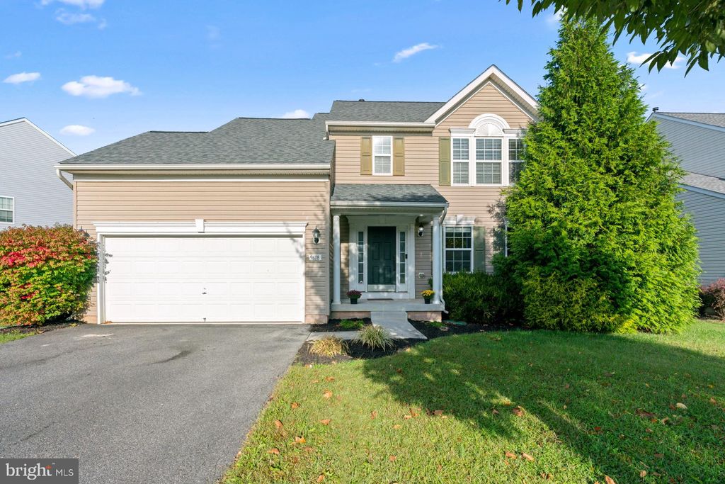 Photo of 9618 Ashbury Circle, HAGERSTOWN, MD 21740 (MLS # MDWA2035260)