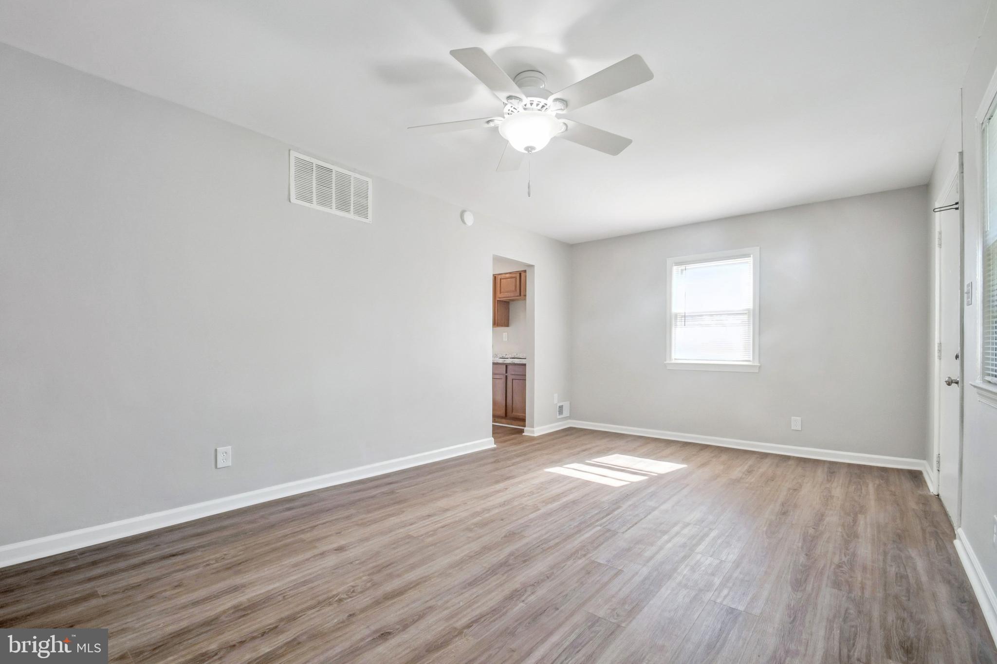 CAPITOL HEIGHTS - Residential Lease