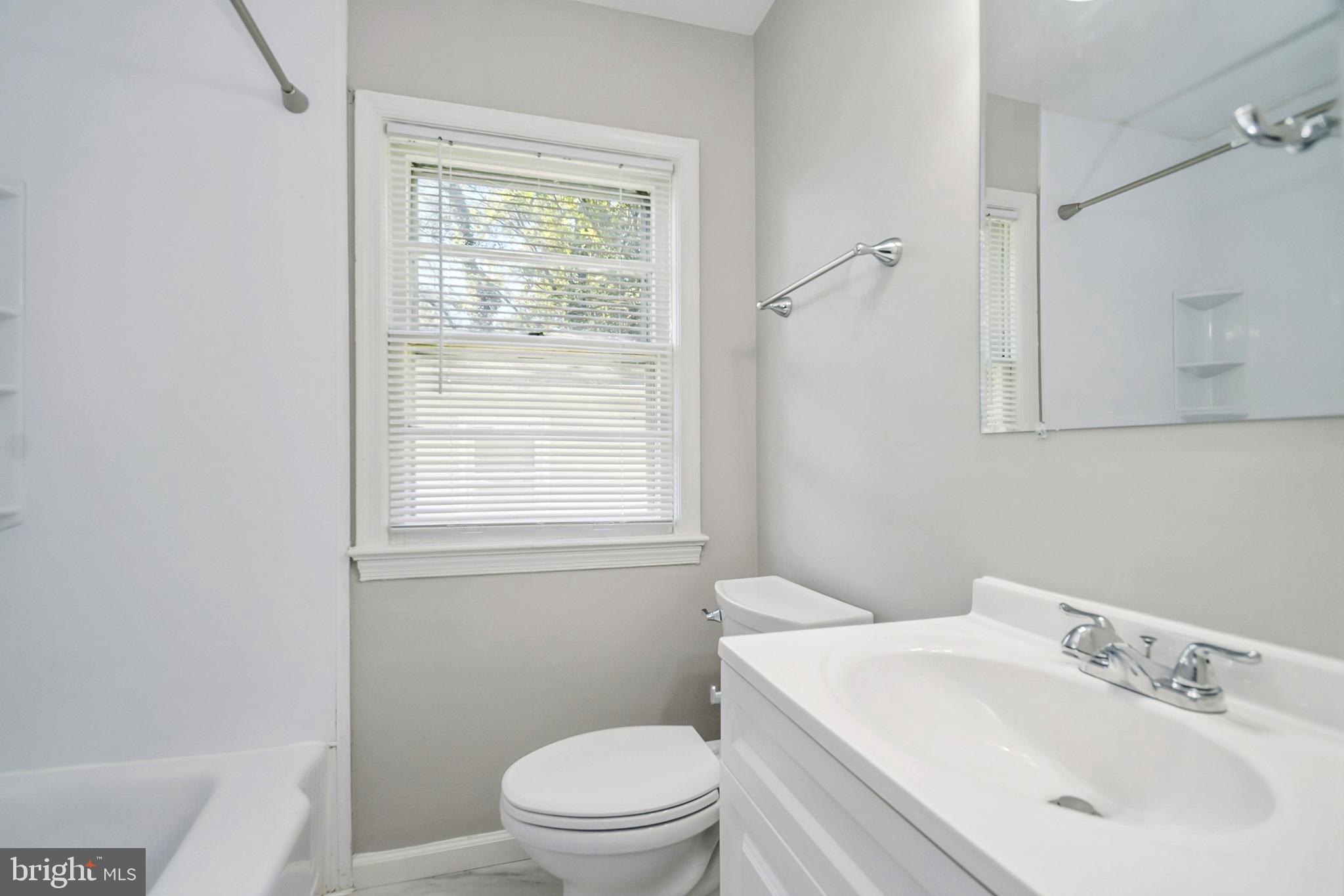 CAPITOL HEIGHTS - Residential Lease