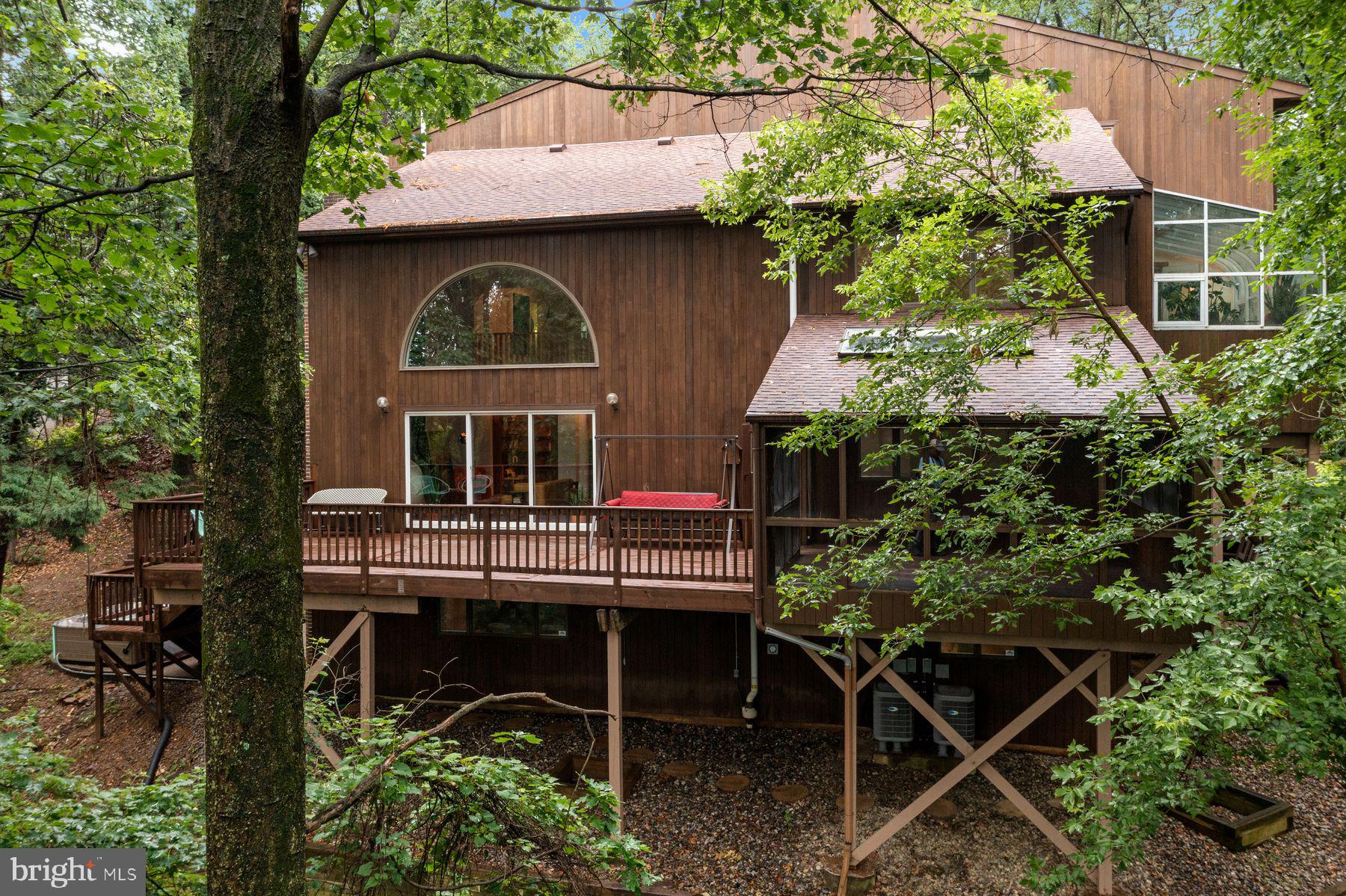 CAMELOT - Residential