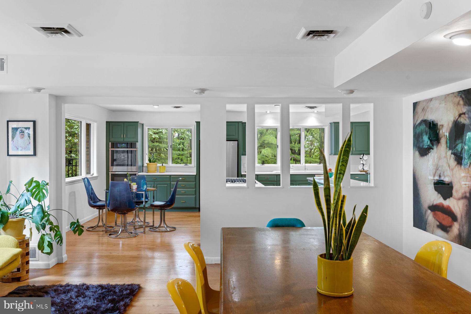 CAMELOT - Residential