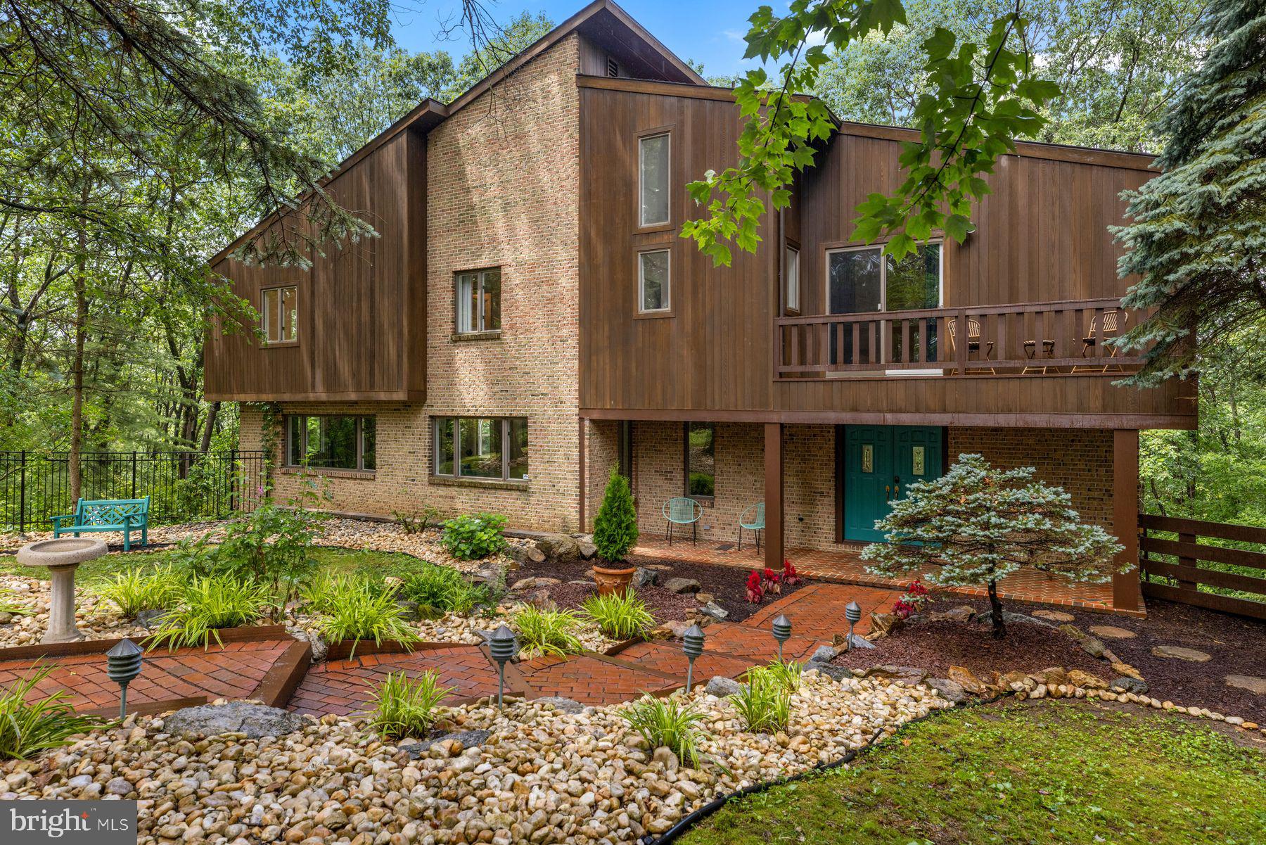 CAMELOT - Residential