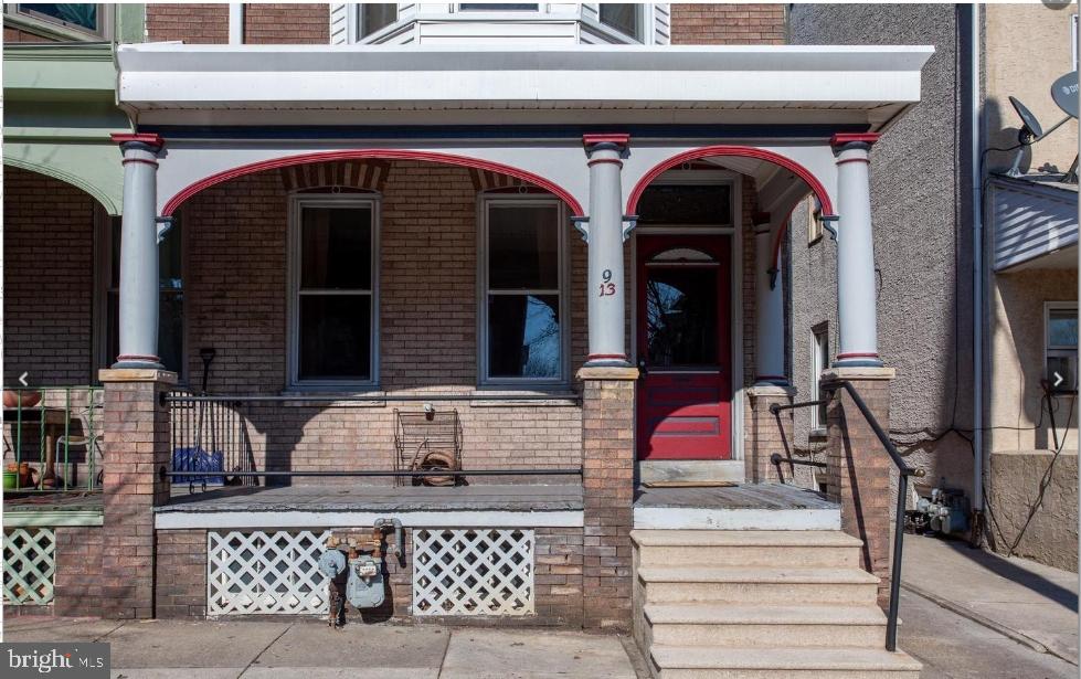 NORRISTOWN - Residential