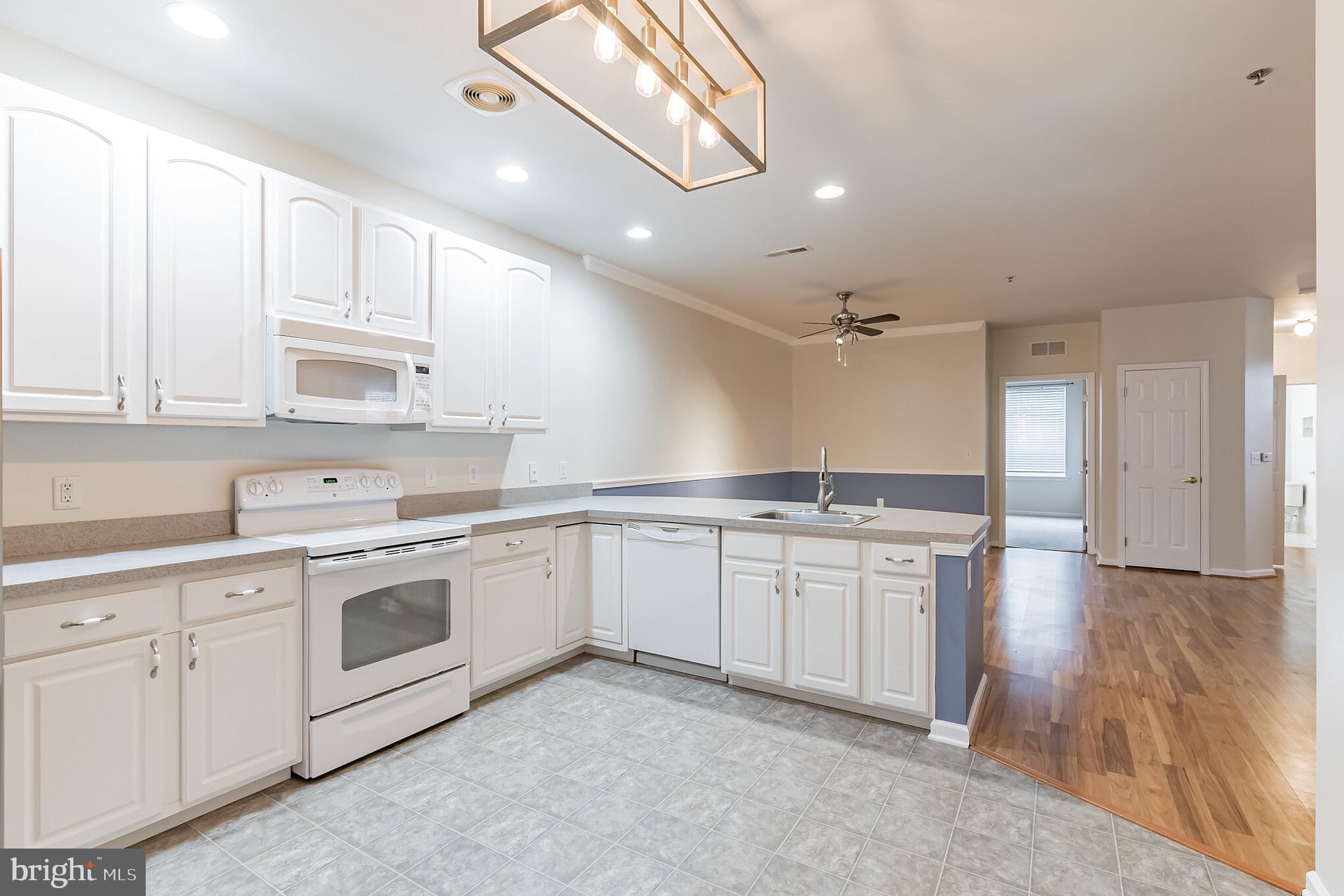 SMITHS CORNER - Residential