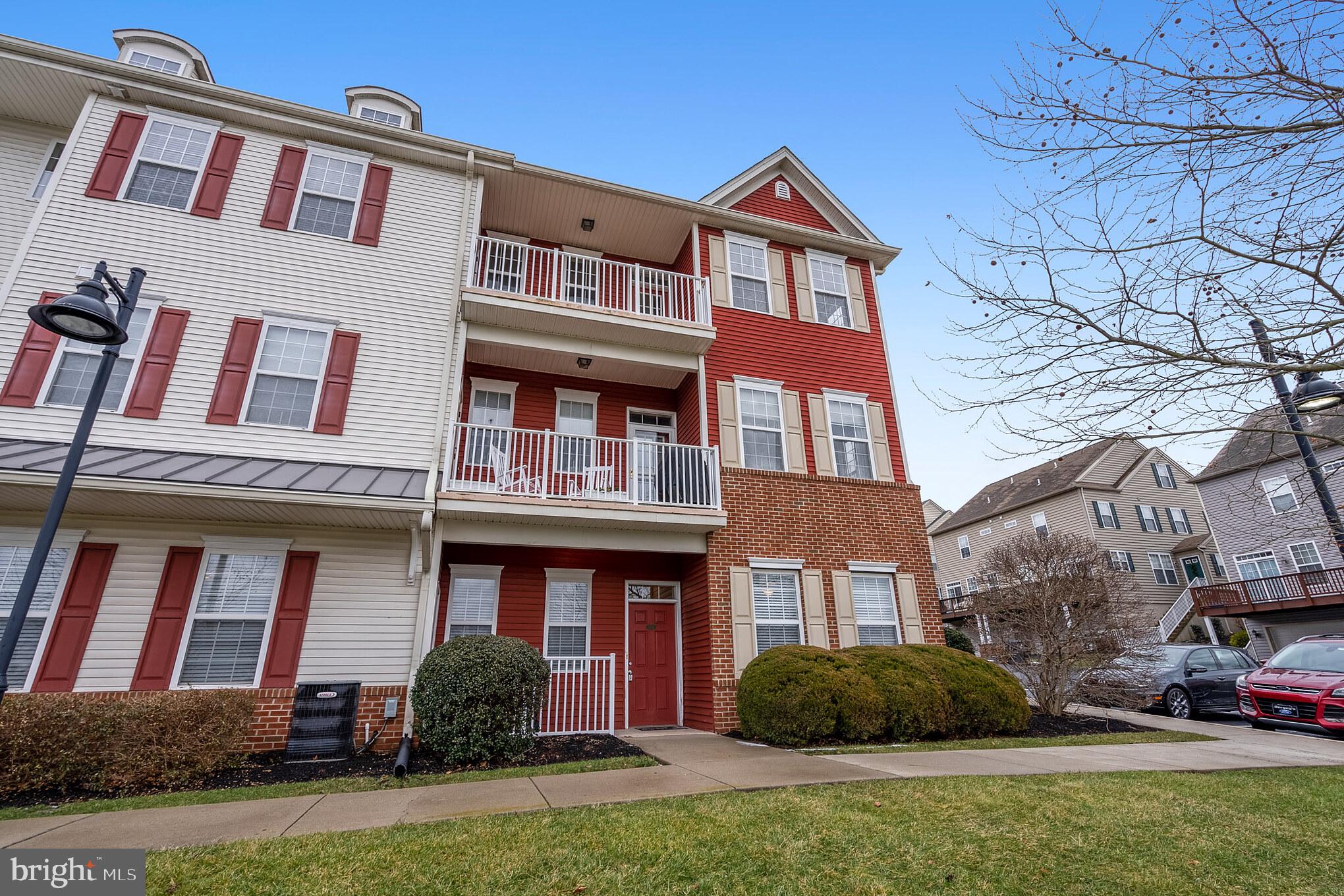 SMITHS CORNER - Residential