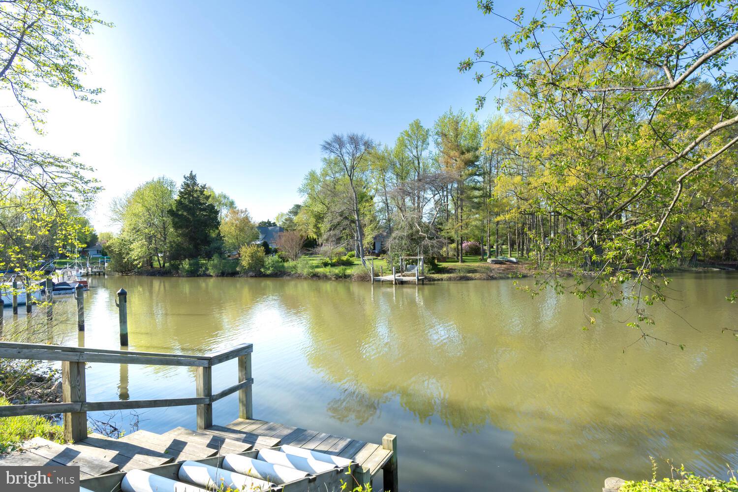 QUEEN ANNE COLONY - Residential