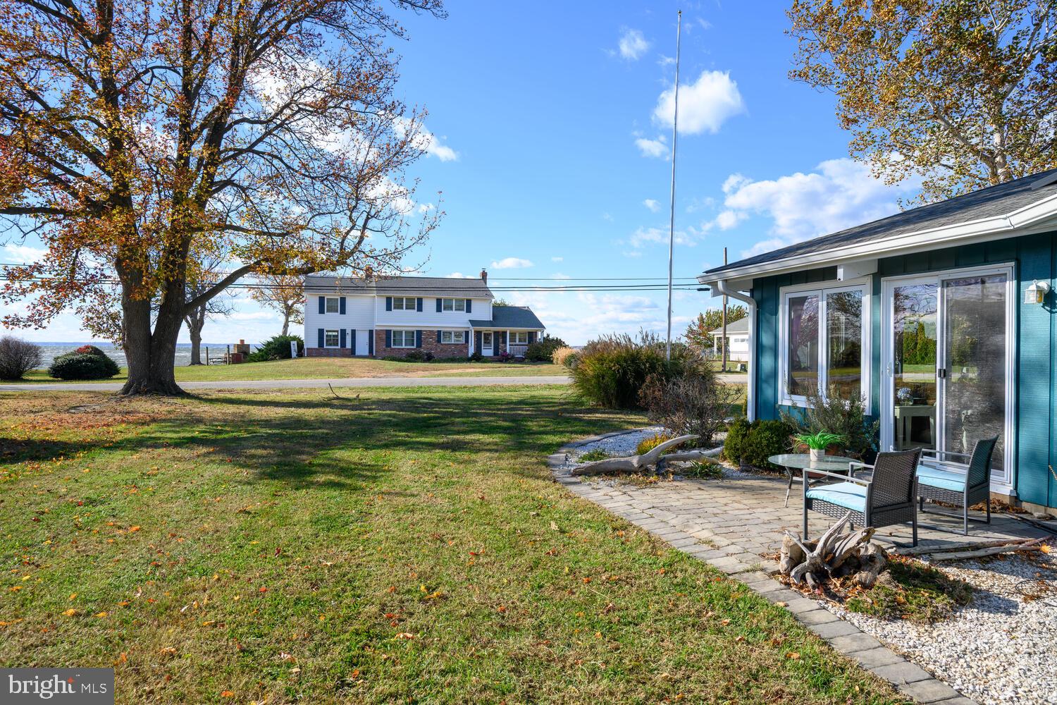 QUEEN ANNE COLONY - Residential