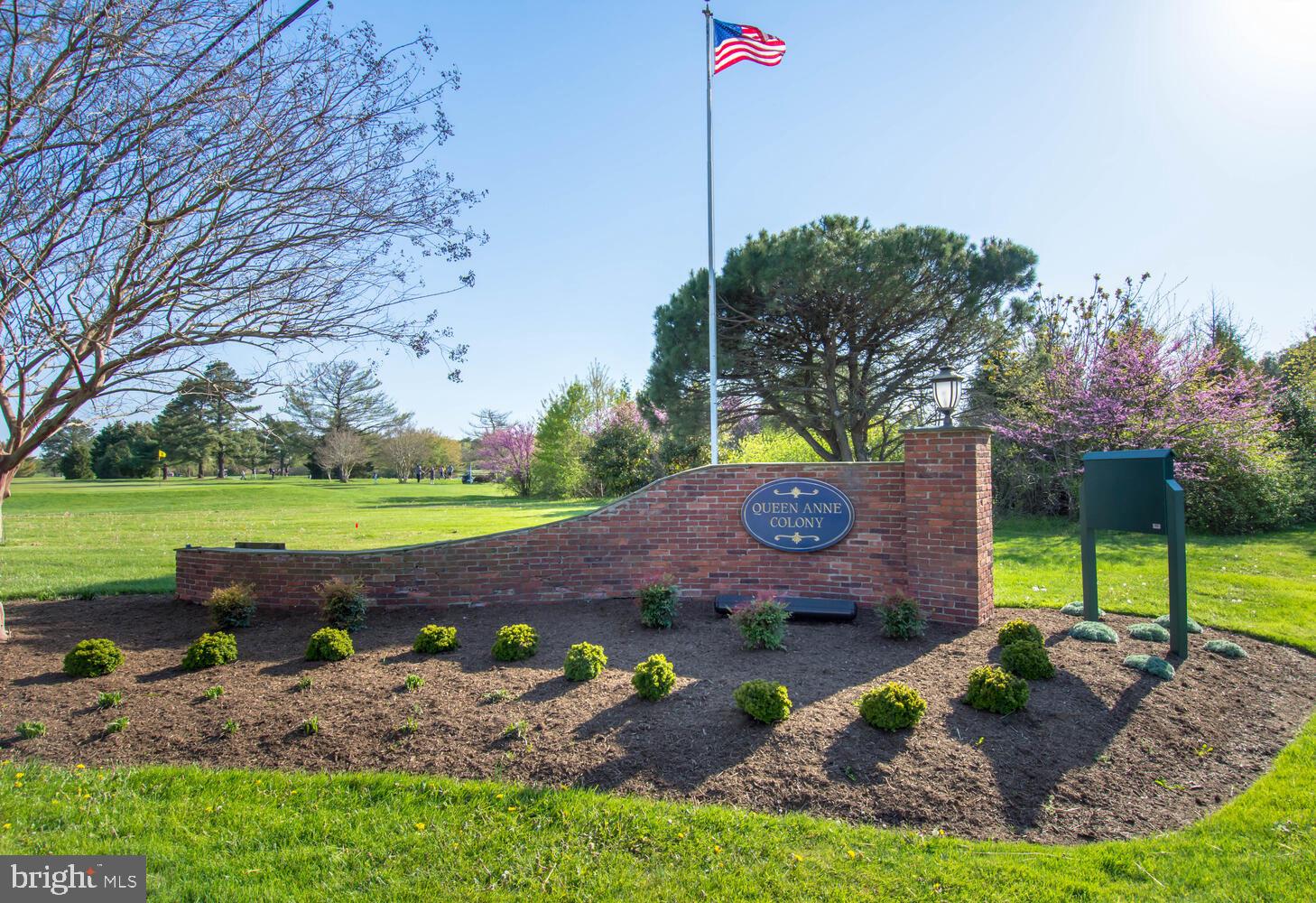 QUEEN ANNE COLONY - Residential