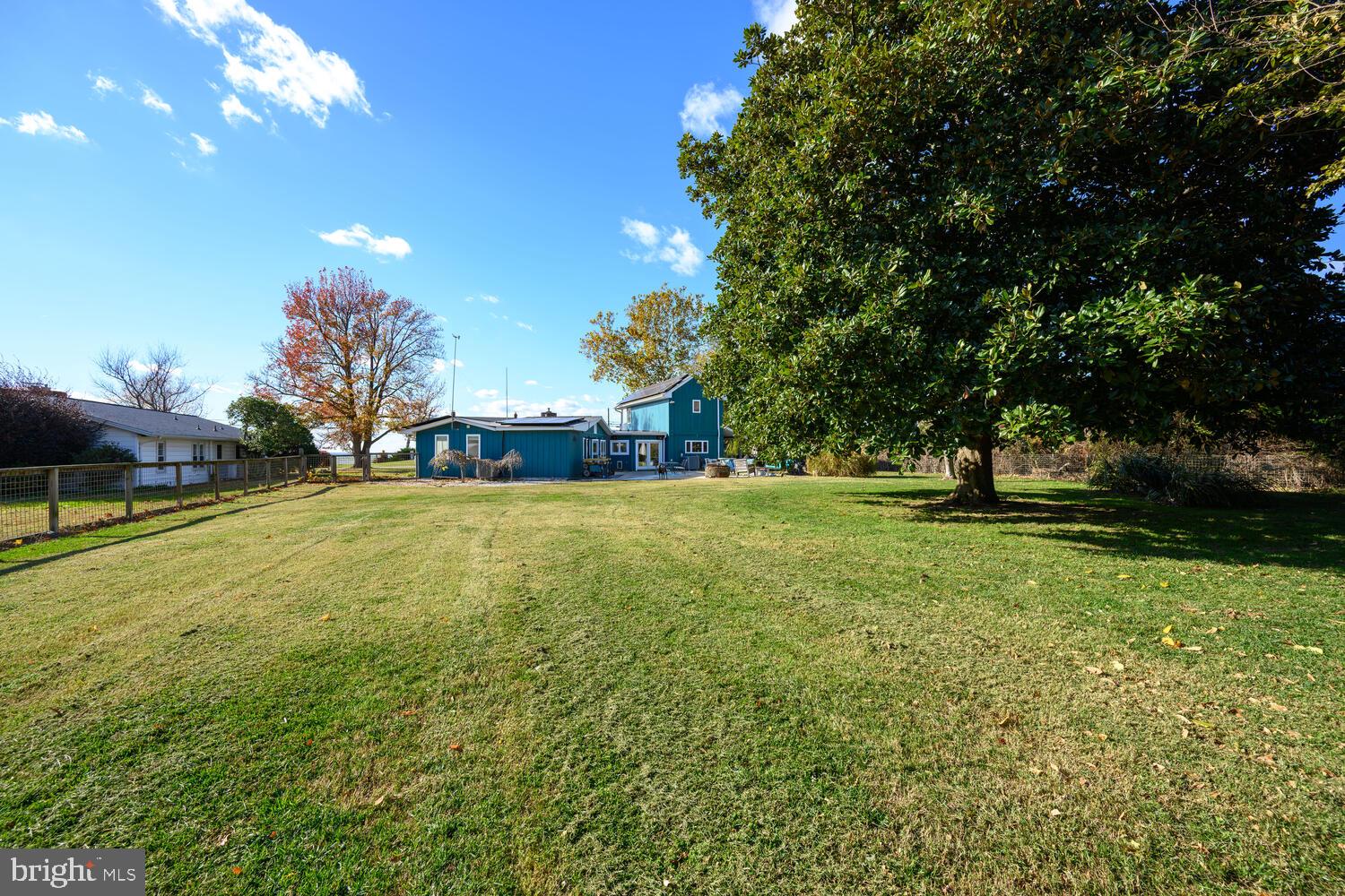 QUEEN ANNE COLONY - Residential