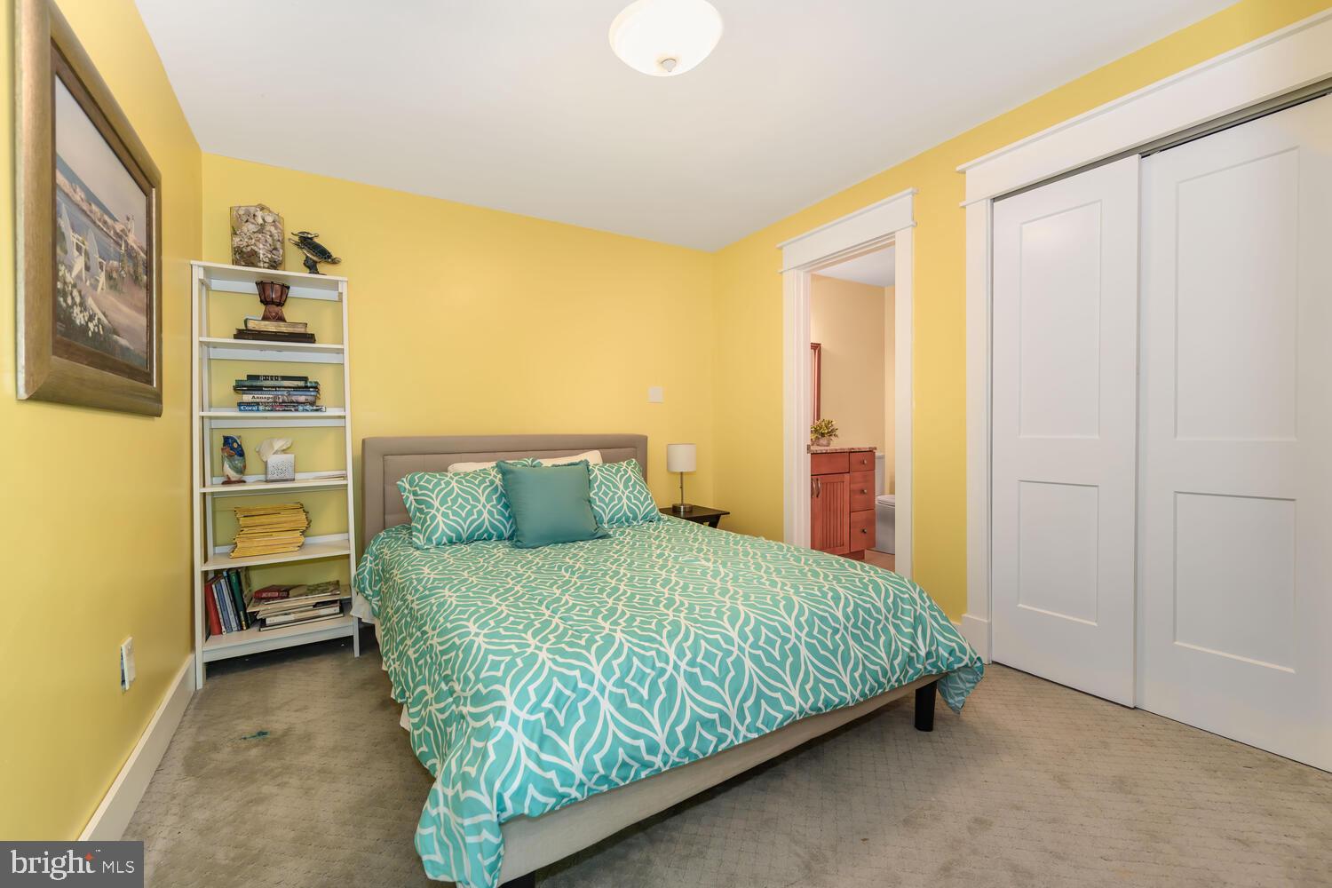 QUEEN ANNE COLONY - Residential