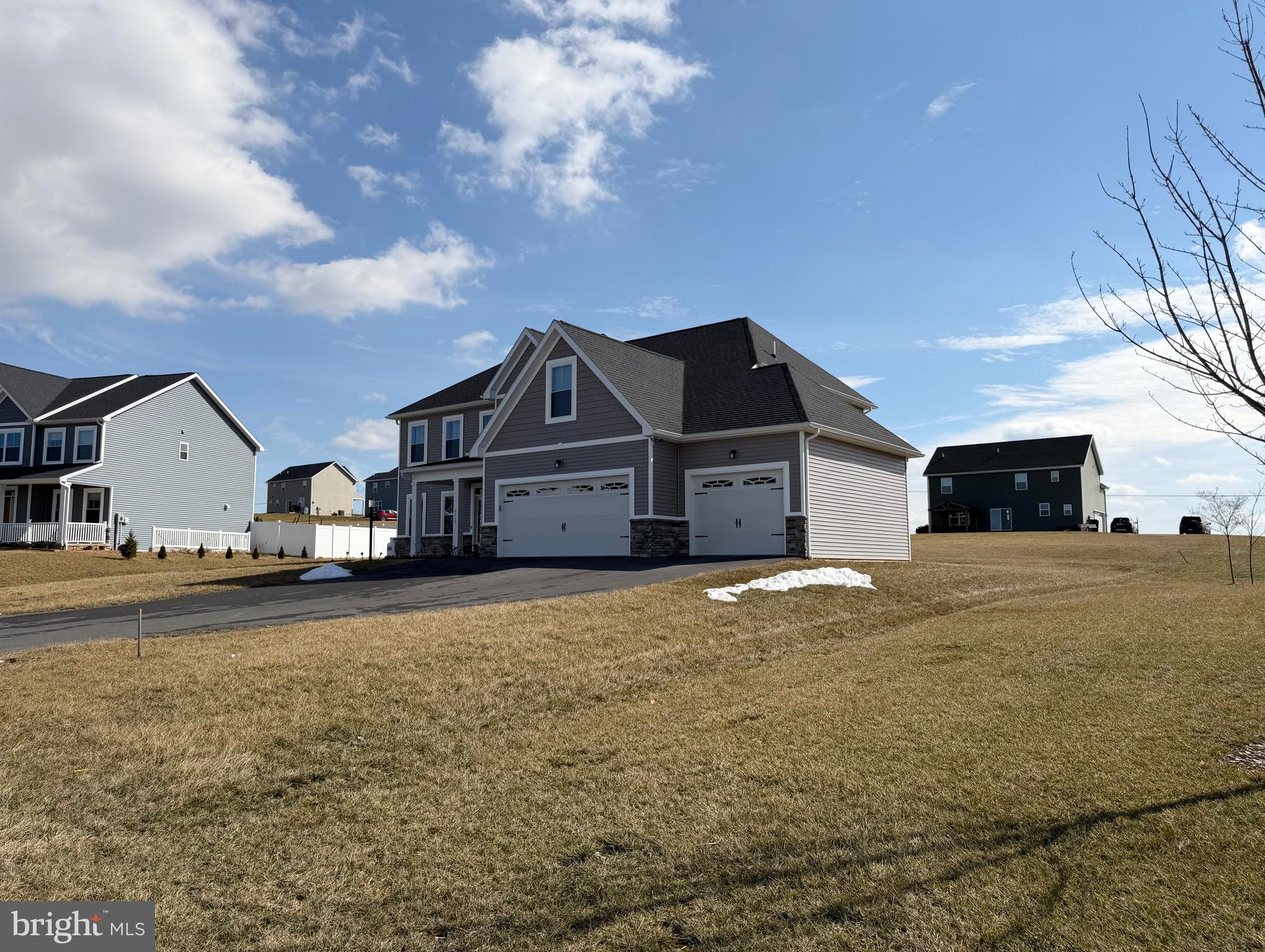 GRAND POINT CROSSING - Residential